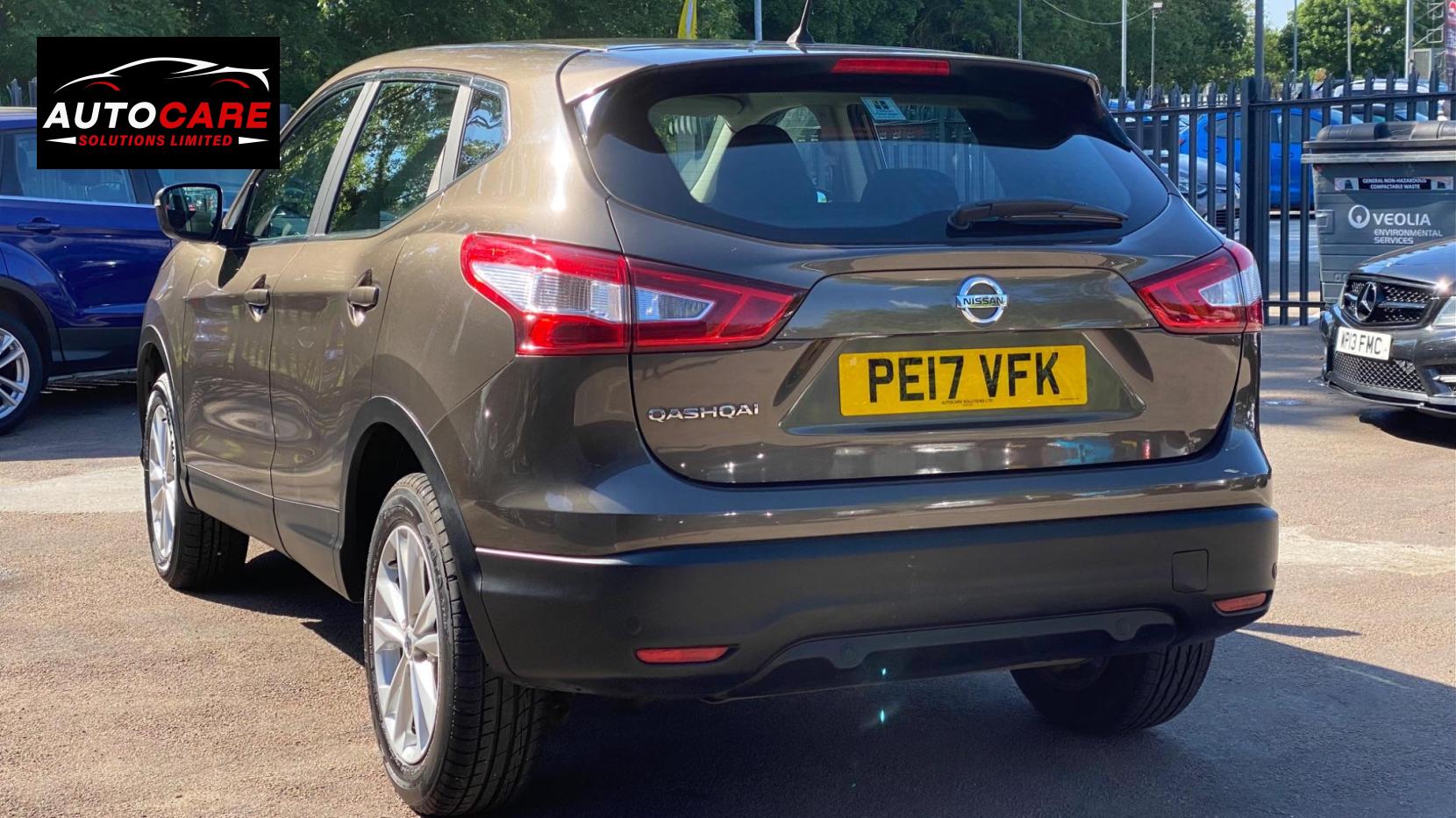 Nissan Qashqai 1.2 DIG-T Acenta 2WD Euro 6 (s/s) 5dr