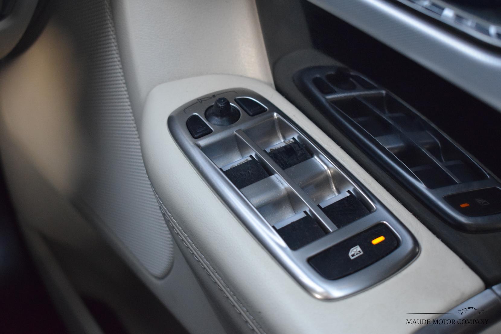 Jaguar XF 3.0d S V6 Portfolio Saloon 4dr Diesel Auto Euro 5 (s/s) (275 ps)