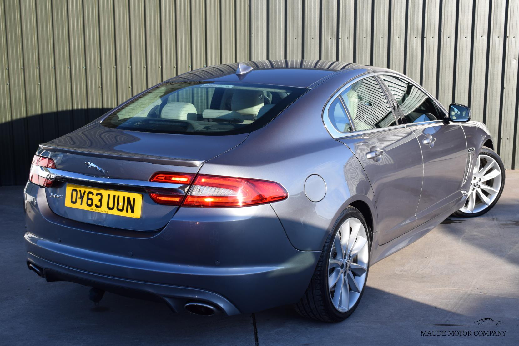 Jaguar XF 3.0d S V6 Portfolio Saloon 4dr Diesel Auto Euro 5 (s/s) (275 ps)