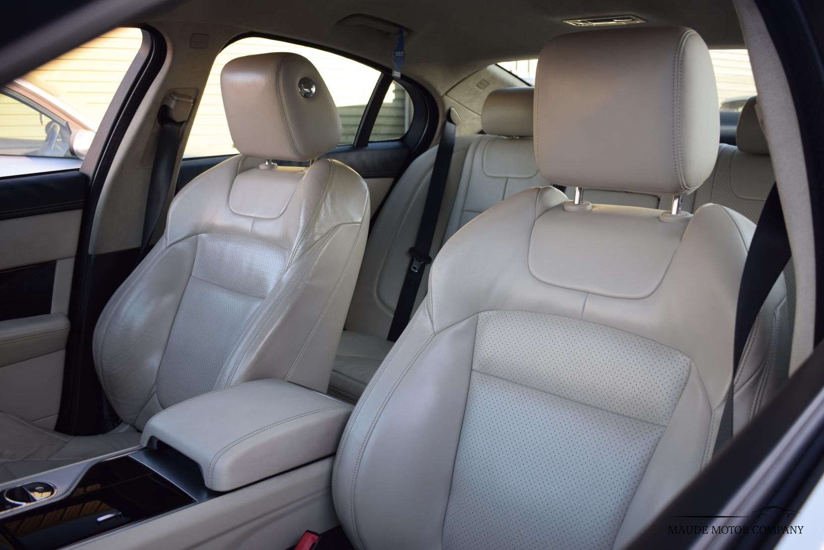 Jaguar XF 3.0d S V6 Portfolio Saloon 4dr Diesel Auto Euro 5 (s/s) (275 ps)