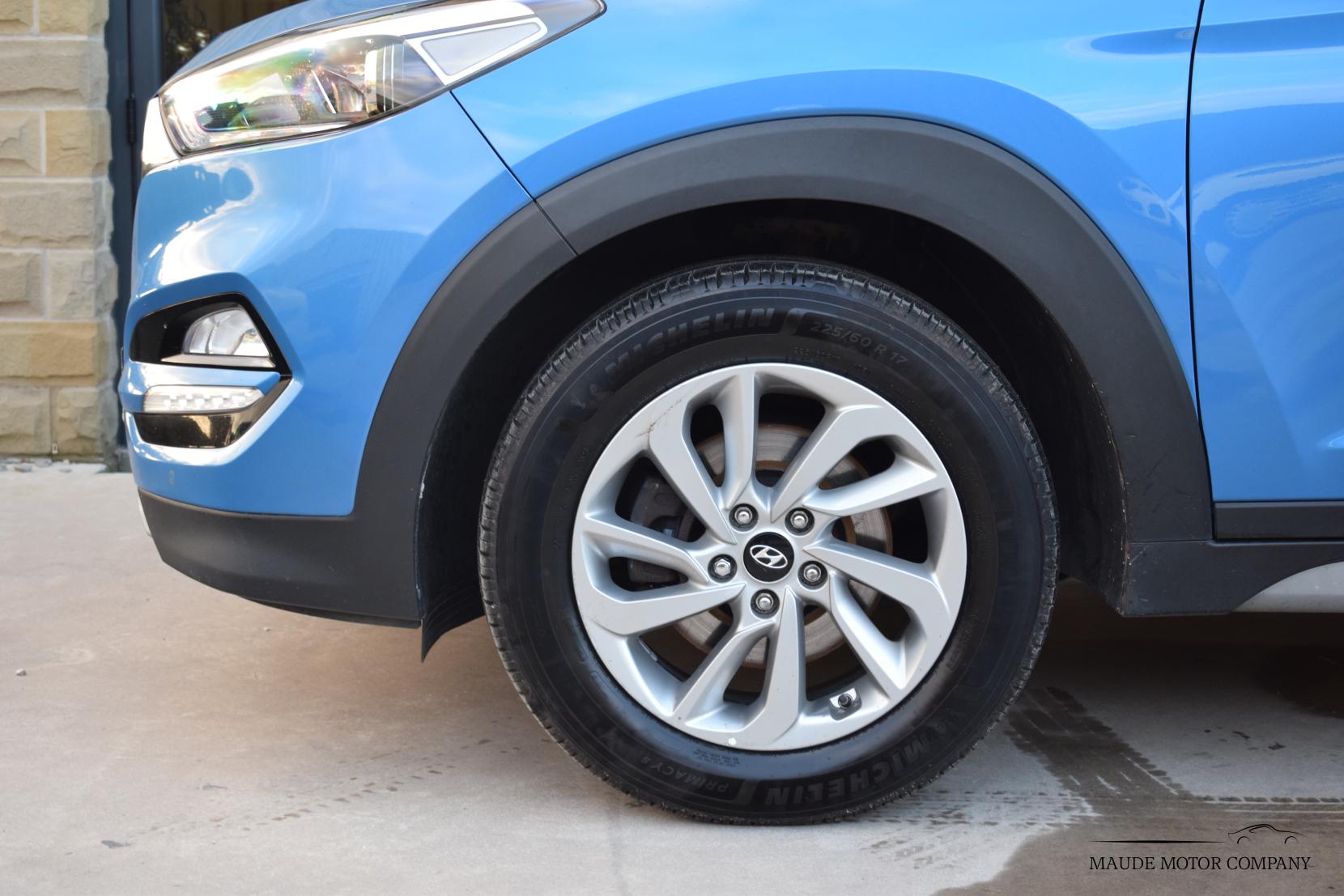 Hyundai TUCSON 1.7 CRDi Blue Drive Premium SUV 5dr Diesel Manual Euro 6 (s/s) (116 ps)