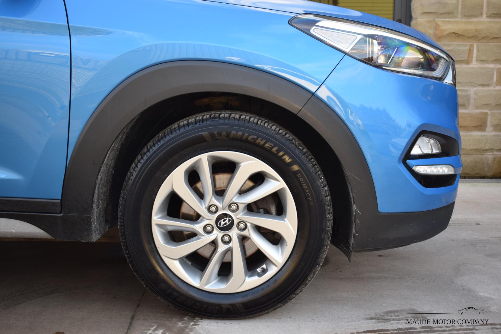 Hyundai TUCSON 1.7 CRDi Blue Drive Premium SUV 5dr Diesel Manual Euro 6 (s/s) (116 ps)