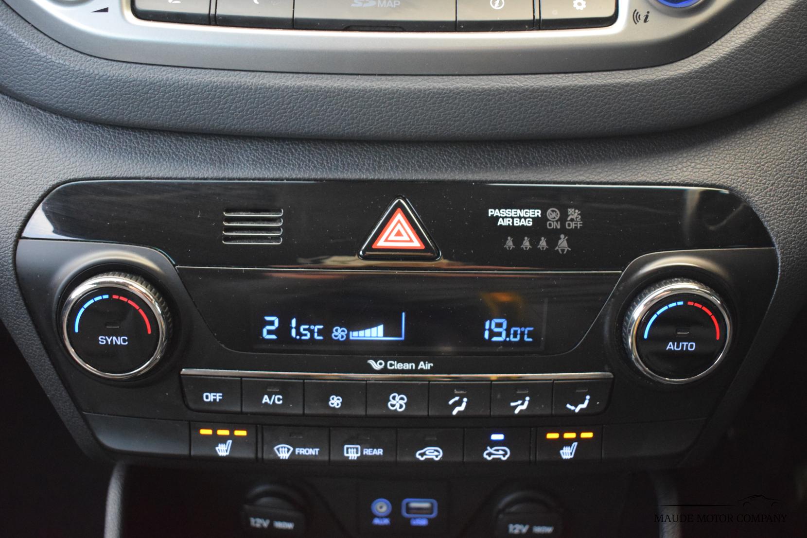 Hyundai TUCSON 1.7 CRDi Blue Drive Premium SUV 5dr Diesel Manual Euro 6 (s/s) (116 ps)