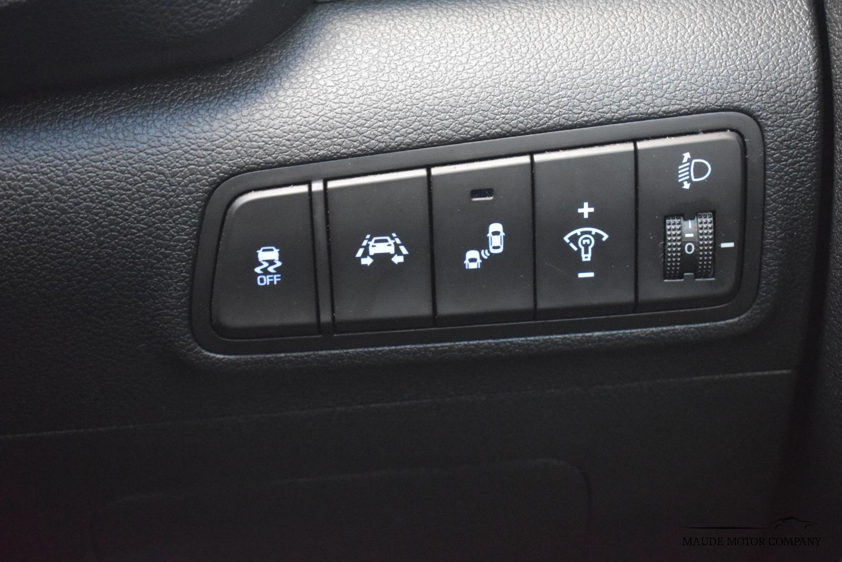 Hyundai TUCSON 1.7 CRDi Blue Drive Premium SUV 5dr Diesel Manual Euro 6 (s/s) (116 ps)