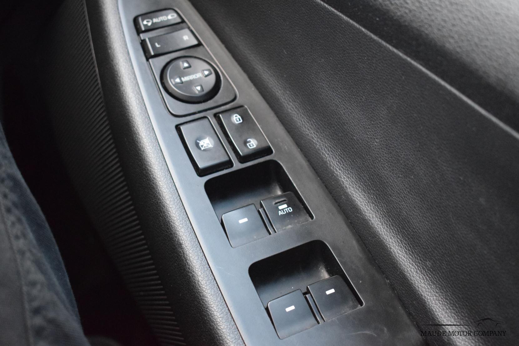 Hyundai TUCSON 1.7 CRDi Blue Drive Premium SUV 5dr Diesel Manual Euro 6 (s/s) (116 ps)