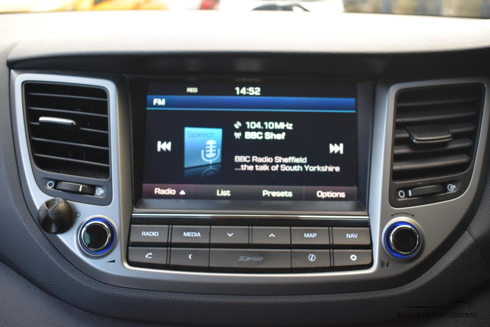 Hyundai TUCSON 1.7 CRDi Blue Drive Premium SUV 5dr Diesel Manual Euro 6 (s/s) (116 ps)