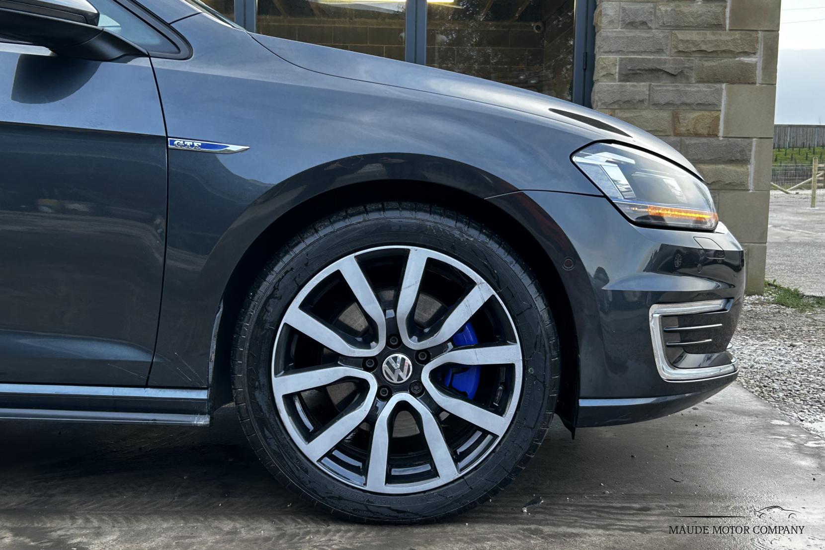 Volkswagen Golf 1.4 TSI GTE Hatchback 5dr Petrol Plug-in Hybrid DSG Euro 6 (s/s) (204 ps)