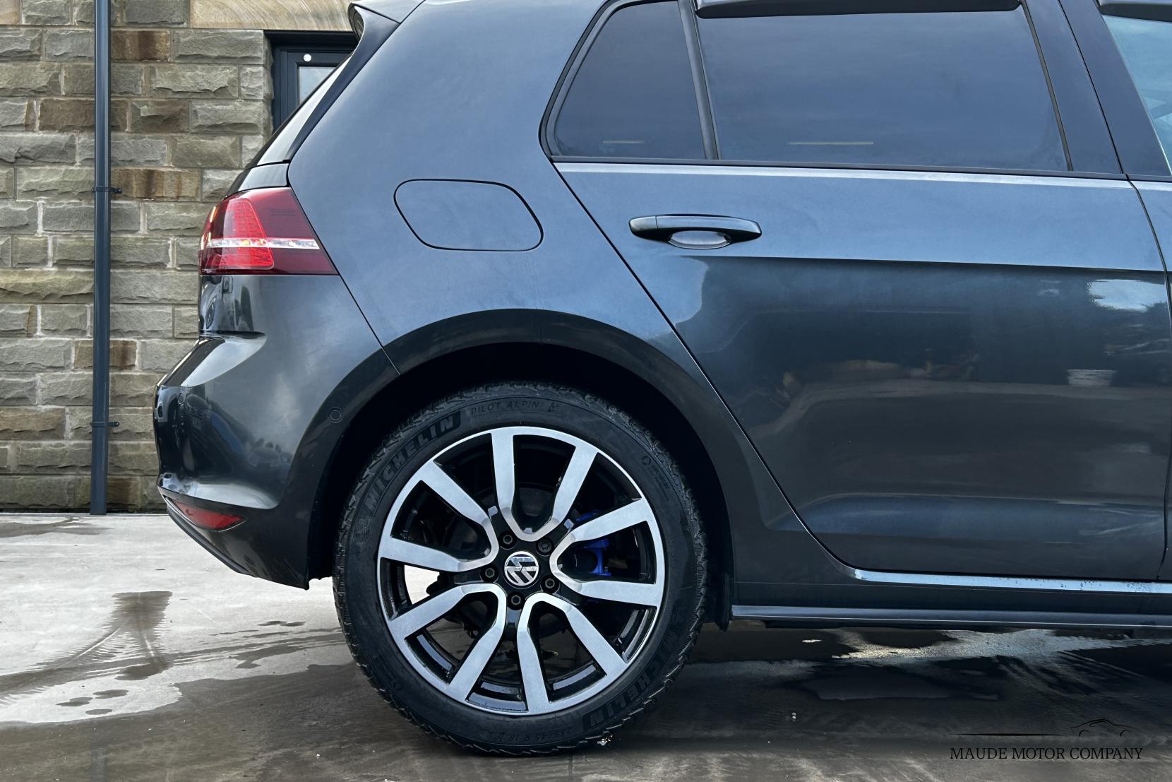 Volkswagen Golf 1.4 TSI GTE Hatchback 5dr Petrol Plug-in Hybrid DSG Euro 6 (s/s) (204 ps)