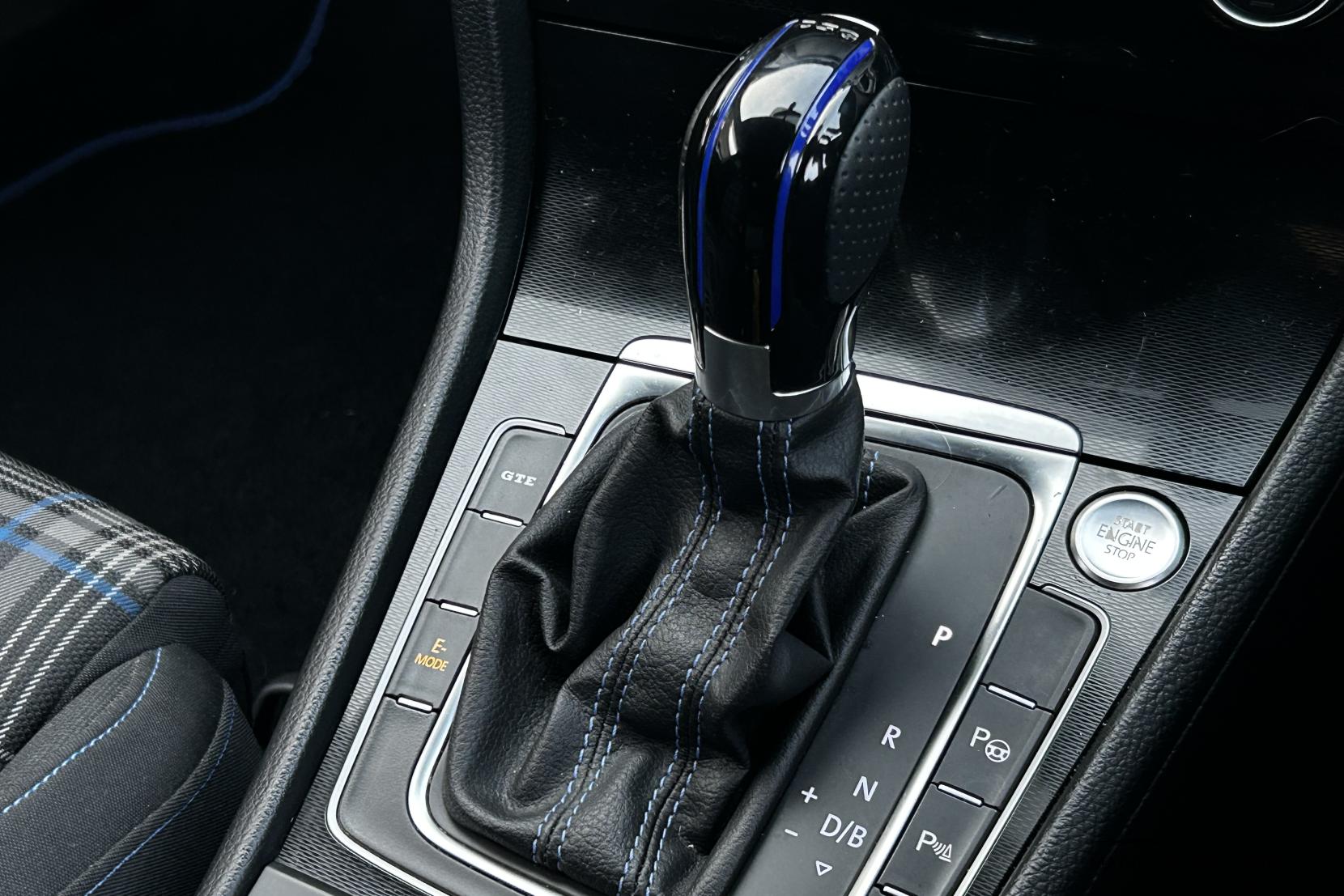 Volkswagen Golf 1.4 TSI GTE Hatchback 5dr Petrol Plug-in Hybrid DSG Euro 6 (s/s) (204 ps)