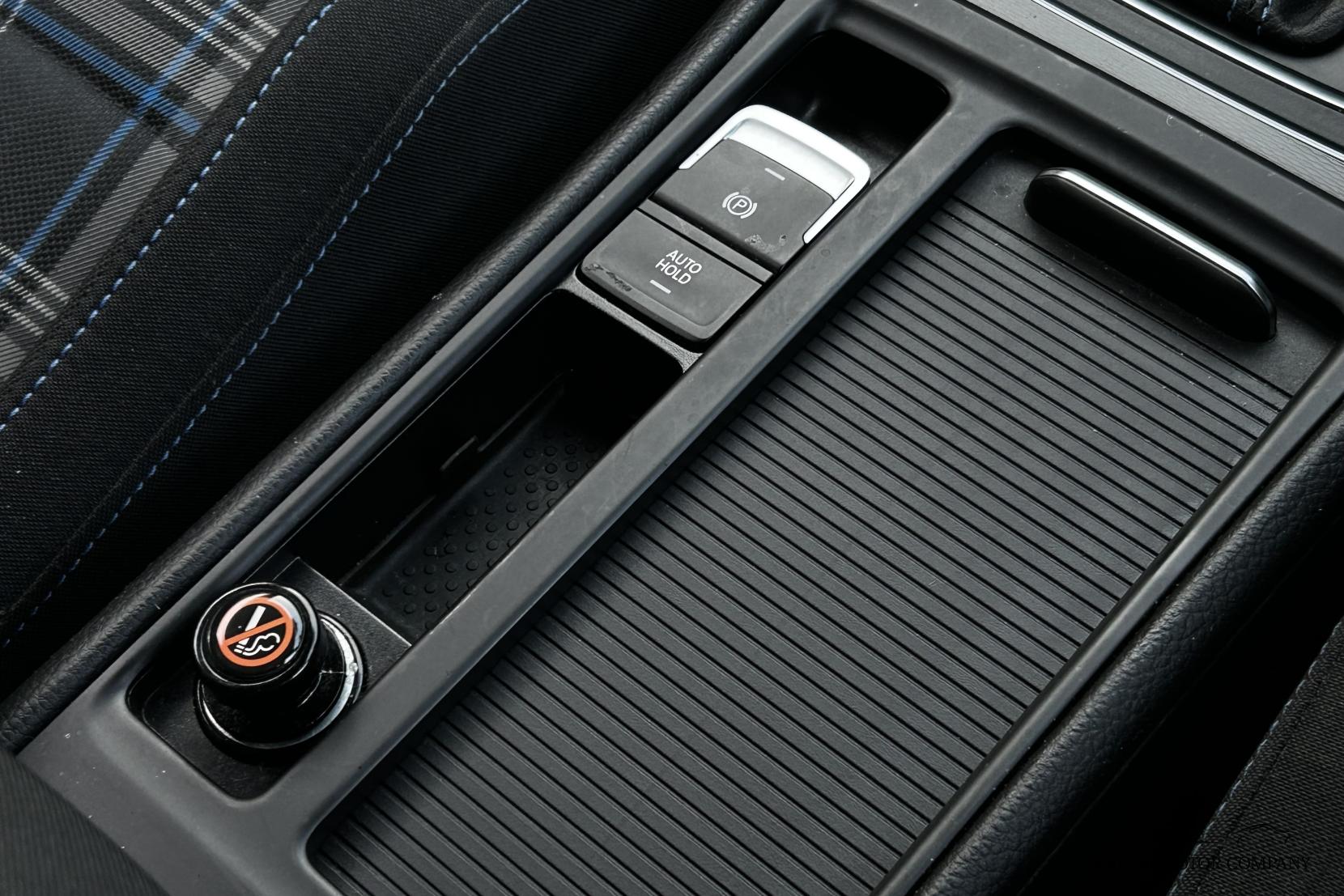 Volkswagen Golf 1.4 TSI GTE Hatchback 5dr Petrol Plug-in Hybrid DSG Euro 6 (s/s) (204 ps)