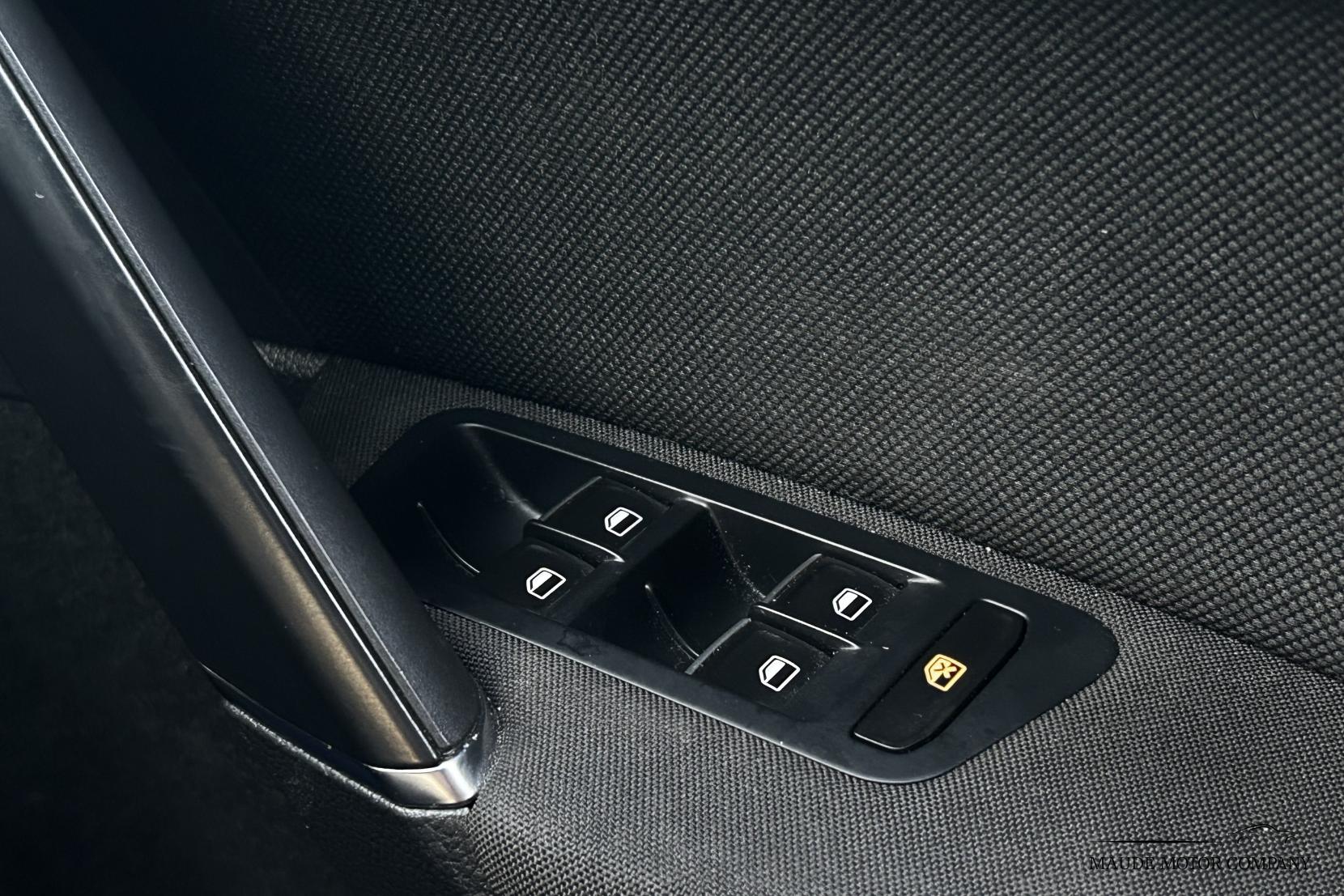 Volkswagen Golf 1.4 TSI GTE Hatchback 5dr Petrol Plug-in Hybrid DSG Euro 6 (s/s) (204 ps)