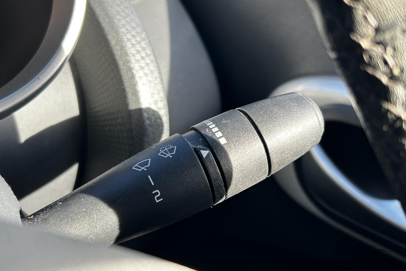 Renault Wind 1.6 VVT Collection Convertible 2dr Petrol Manual Euro 4 (133 ps)