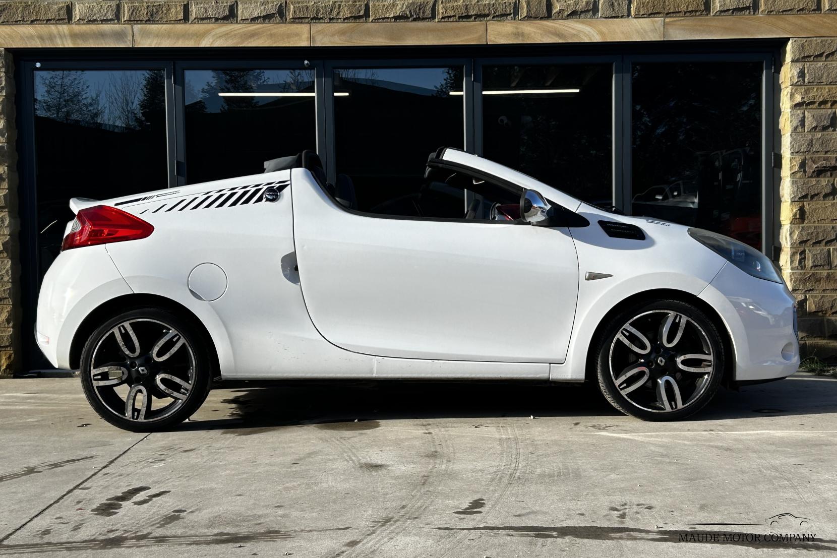 Renault Wind 1.6 VVT Collection Convertible 2dr Petrol Manual Euro 4 (133 ps)