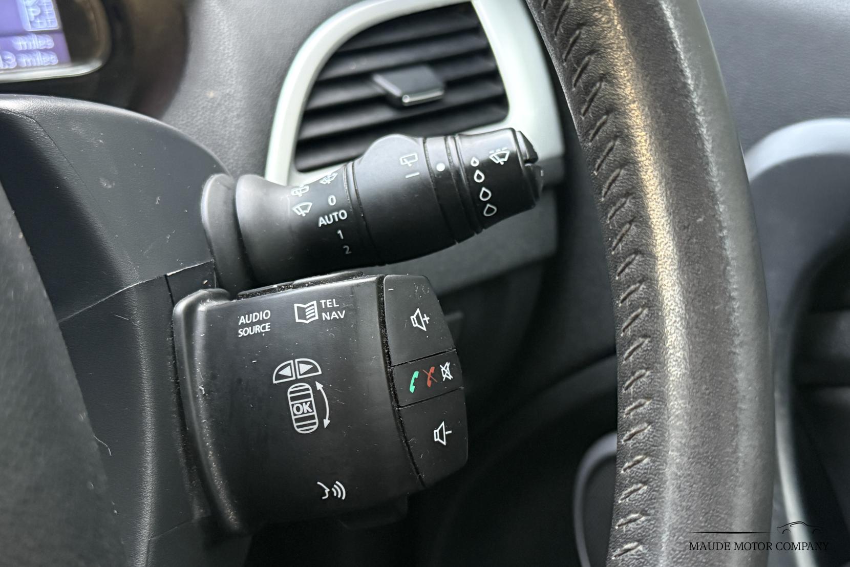 Renault Megane 1.5 dCi Dynamique TomTom Sport Tourer 5dr Diesel EDC Euro 5 (110 ps)