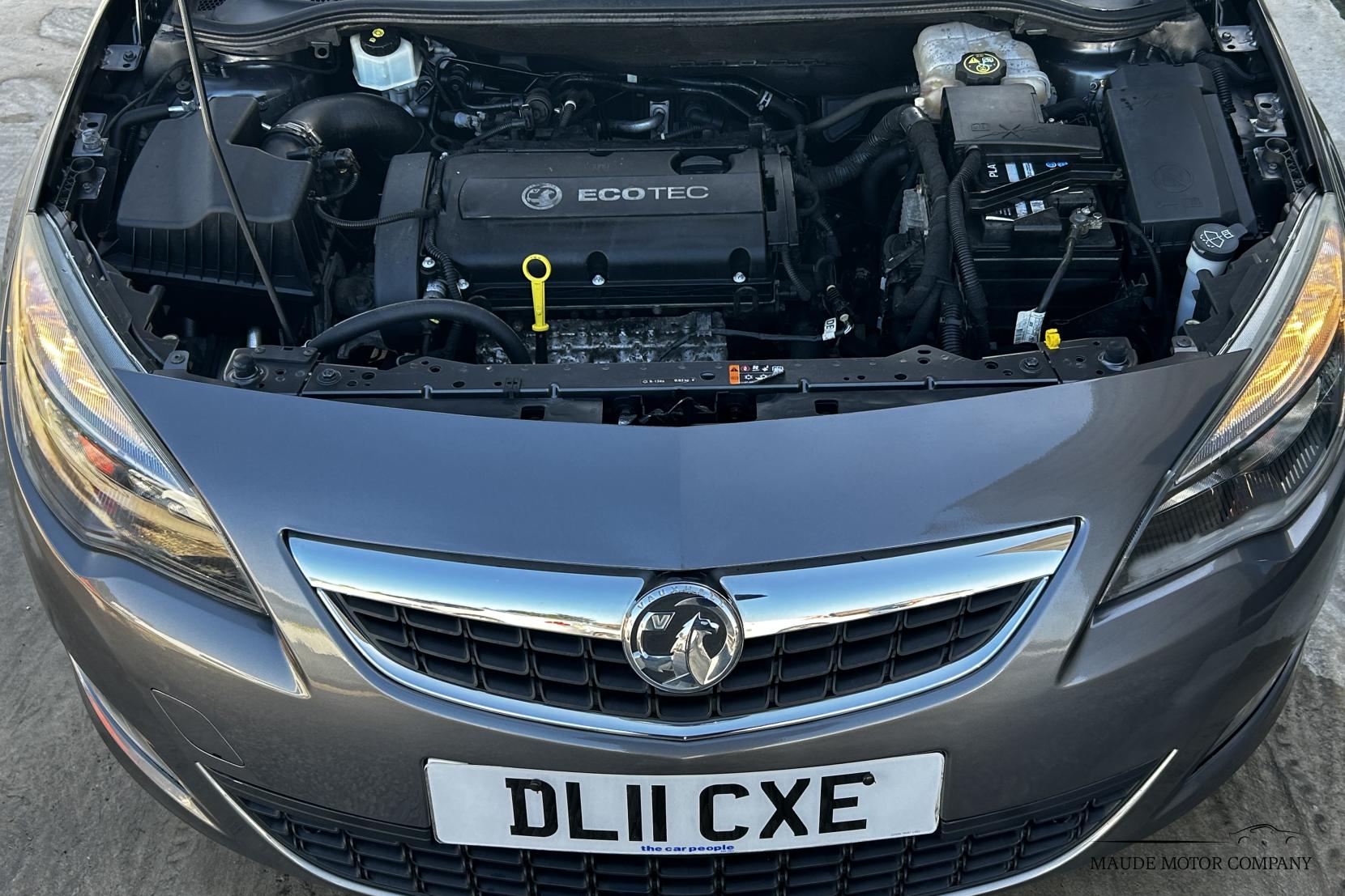 Vauxhall Astra 1.6 16v SRi Hatchback 5dr Petrol Auto Euro 5 (115 ps)