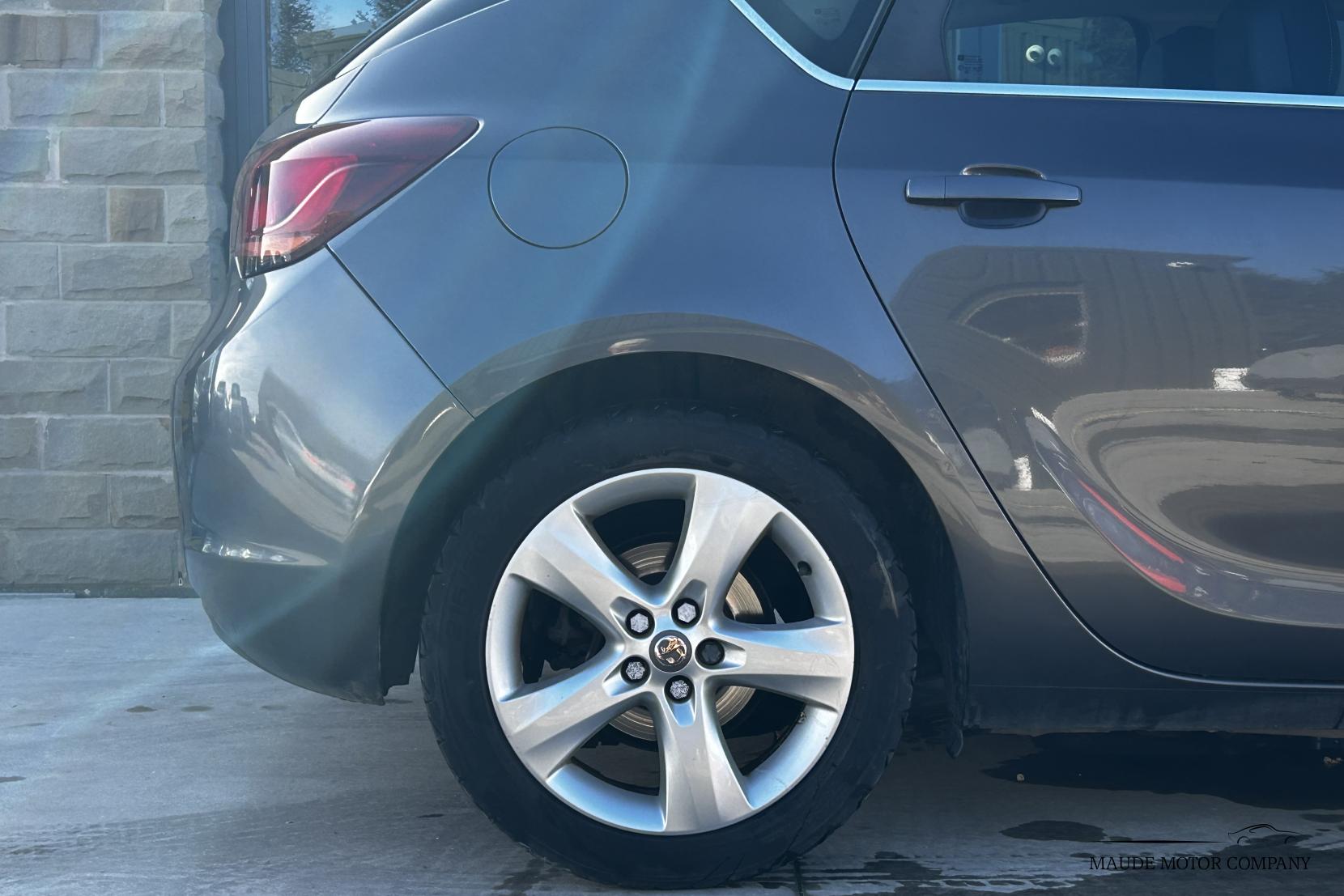 Vauxhall Astra 1.6 16v SRi Hatchback 5dr Petrol Auto Euro 5 (115 ps)