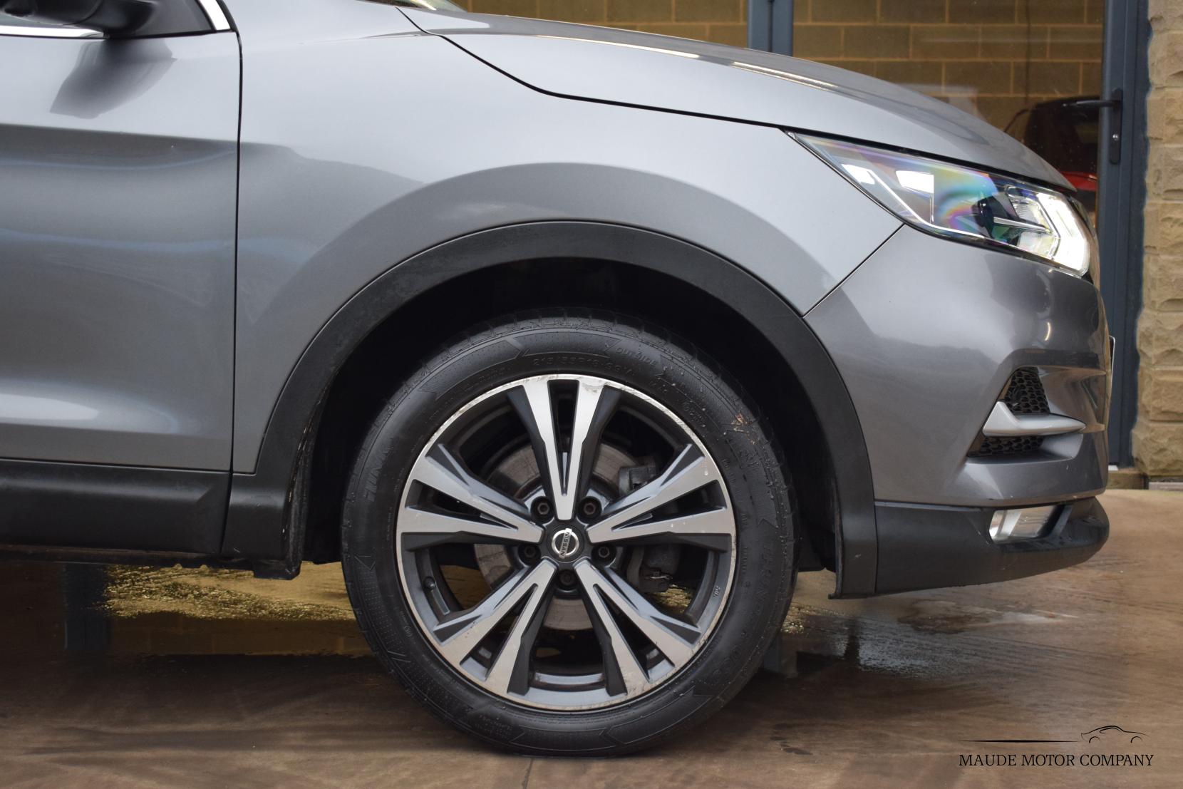 Nissan Qashqai 1.2 DIG-T N-Connecta SUV 5dr Petrol Manual Euro 6 (s/s) (115 ps)