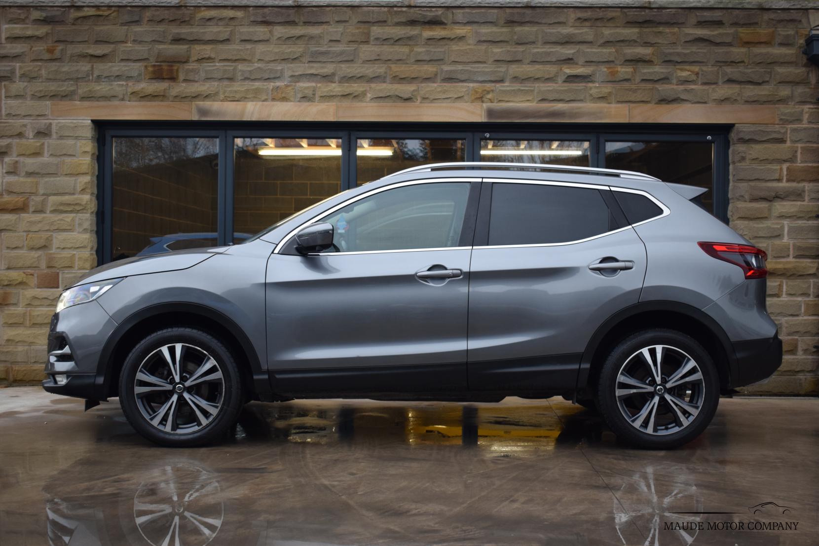 Nissan Qashqai 1.2 DIG-T N-Connecta SUV 5dr Petrol Manual Euro 6 (s/s) (115 ps)