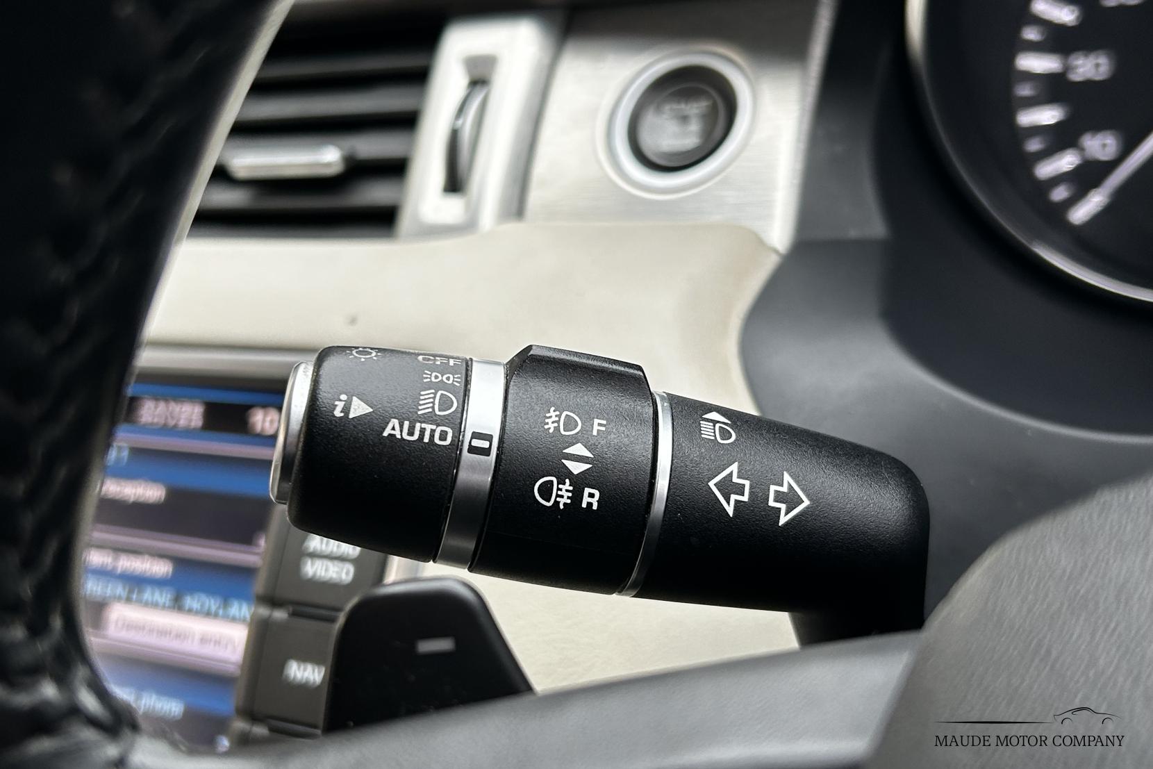 Land Rover Range Rover Evoque 2.2 SD4 Prestige SUV 5dr Diesel Auto 4WD Euro 5 (s/s) (190 ps)