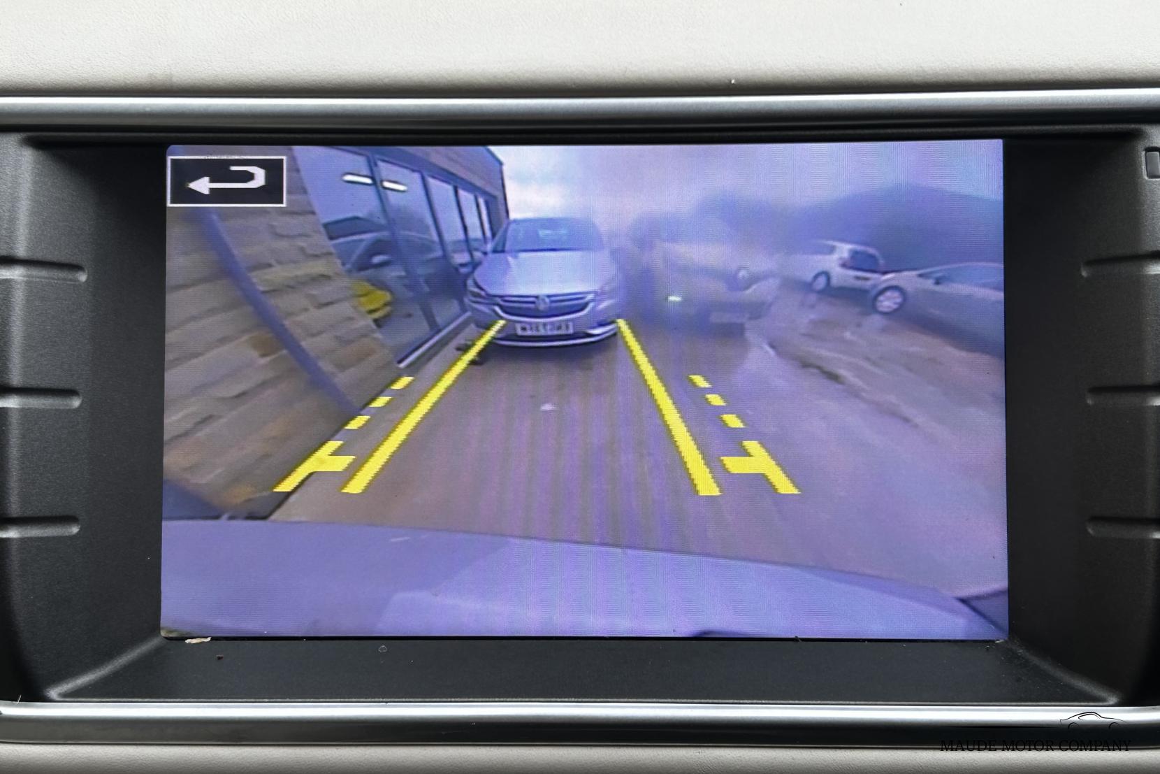 Land Rover Range Rover Evoque 2.2 SD4 Prestige SUV 5dr Diesel Auto 4WD Euro 5 (s/s) (190 ps)