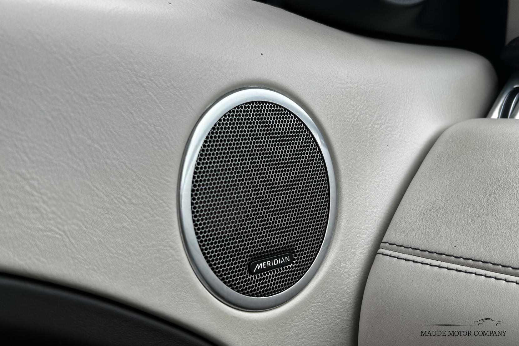 Land Rover Range Rover Evoque 2.2 SD4 Prestige SUV 5dr Diesel Auto 4WD Euro 5 (s/s) (190 ps)