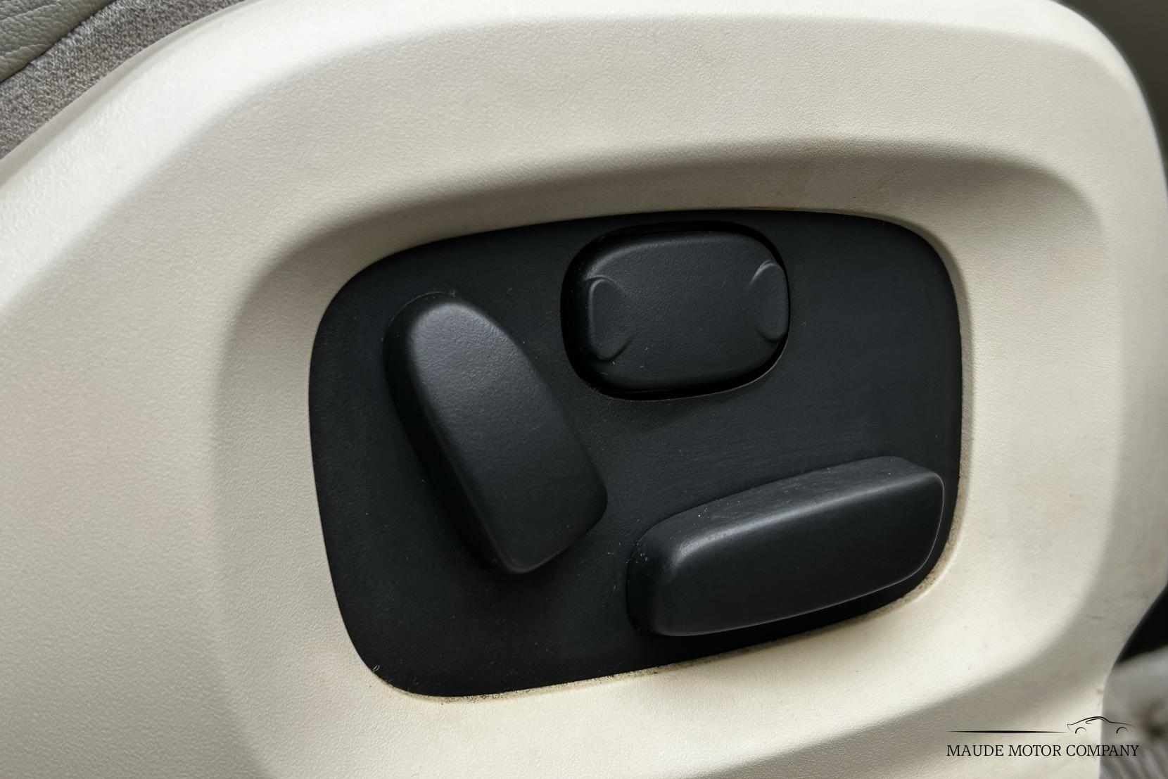 Land Rover Range Rover Evoque 2.2 SD4 Prestige SUV 5dr Diesel Auto 4WD Euro 5 (s/s) (190 ps)