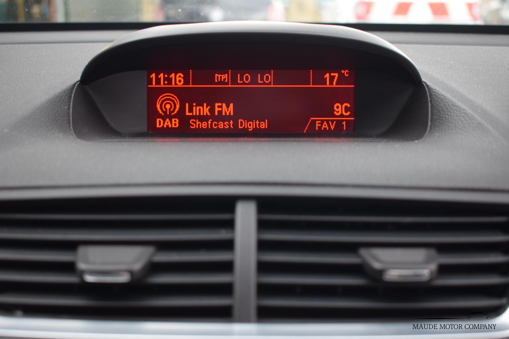 Vauxhall Mokka 1.4i Turbo Exclusiv SUV 5dr Petrol Manual 4WD Euro 6 (s/s) (140 ps)
