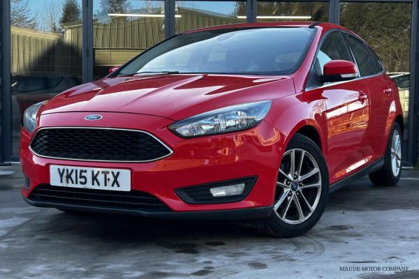 Ford Focus 1.6 TDCi Zetec Hatchback 5dr Diesel Manual Euro 5 (s/s) (115 ps)