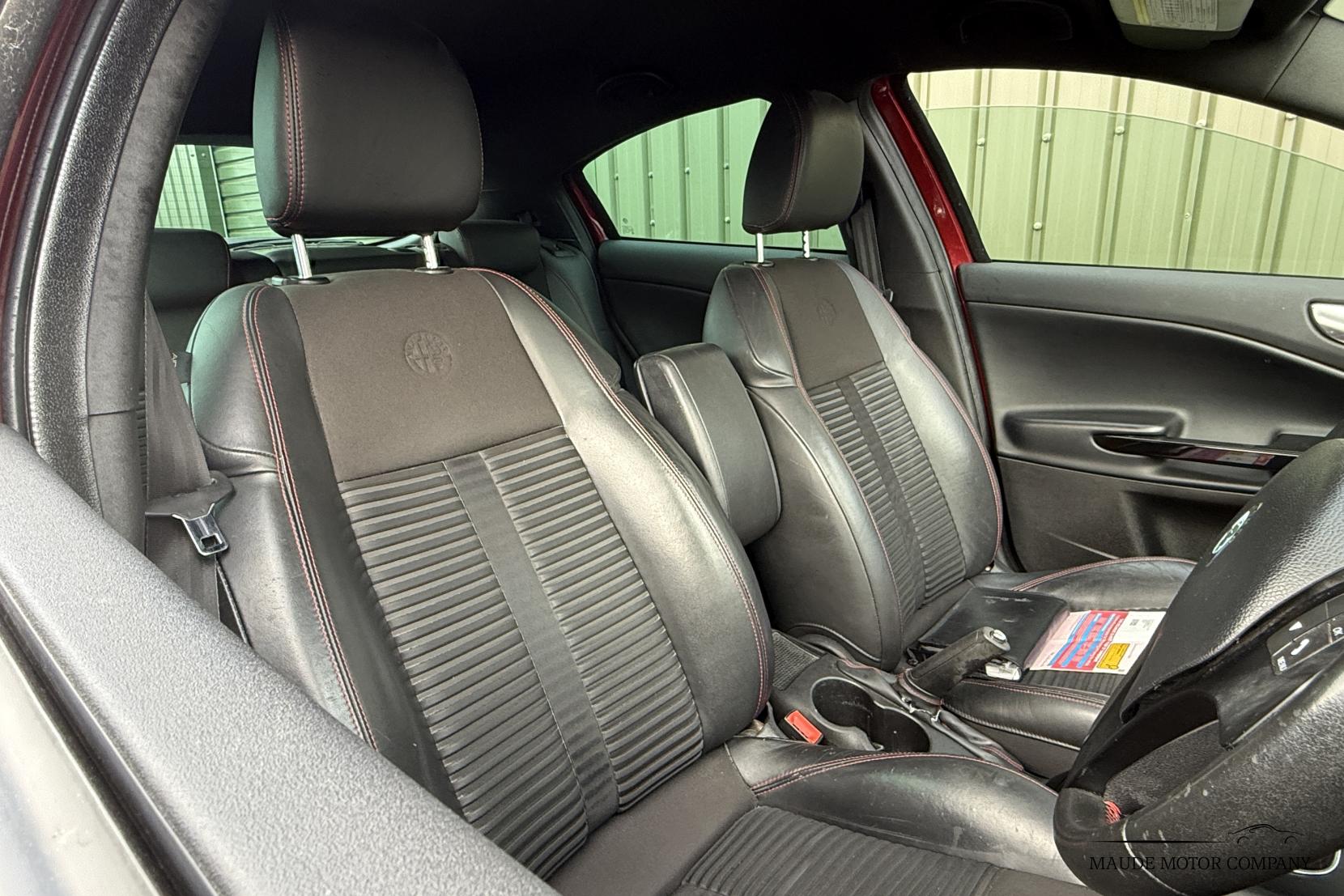 Alfa Romeo Giulietta 2.0 JTDM-2 Veloce Hatchback 5dr Diesel Manual Euro 5 (s/s) (140 bhp)