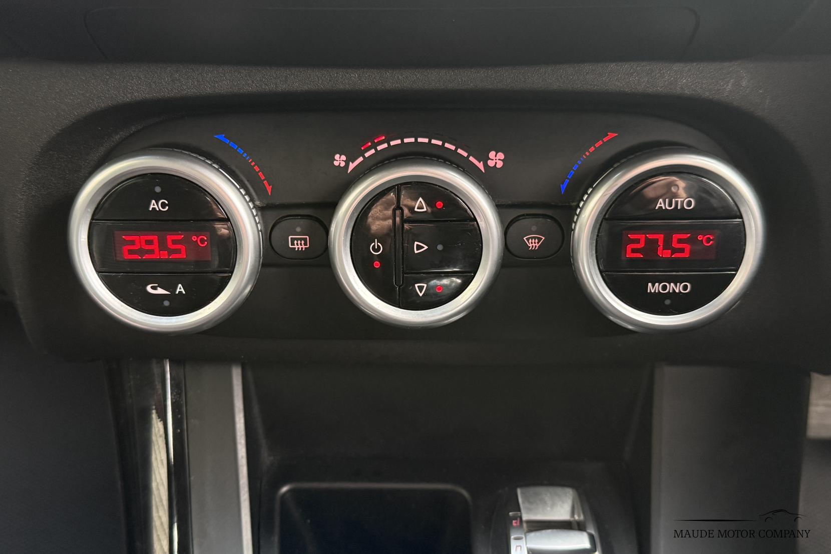 Alfa Romeo Giulietta 2.0 JTDM-2 Veloce Hatchback 5dr Diesel Manual Euro 5 (s/s) (140 bhp)