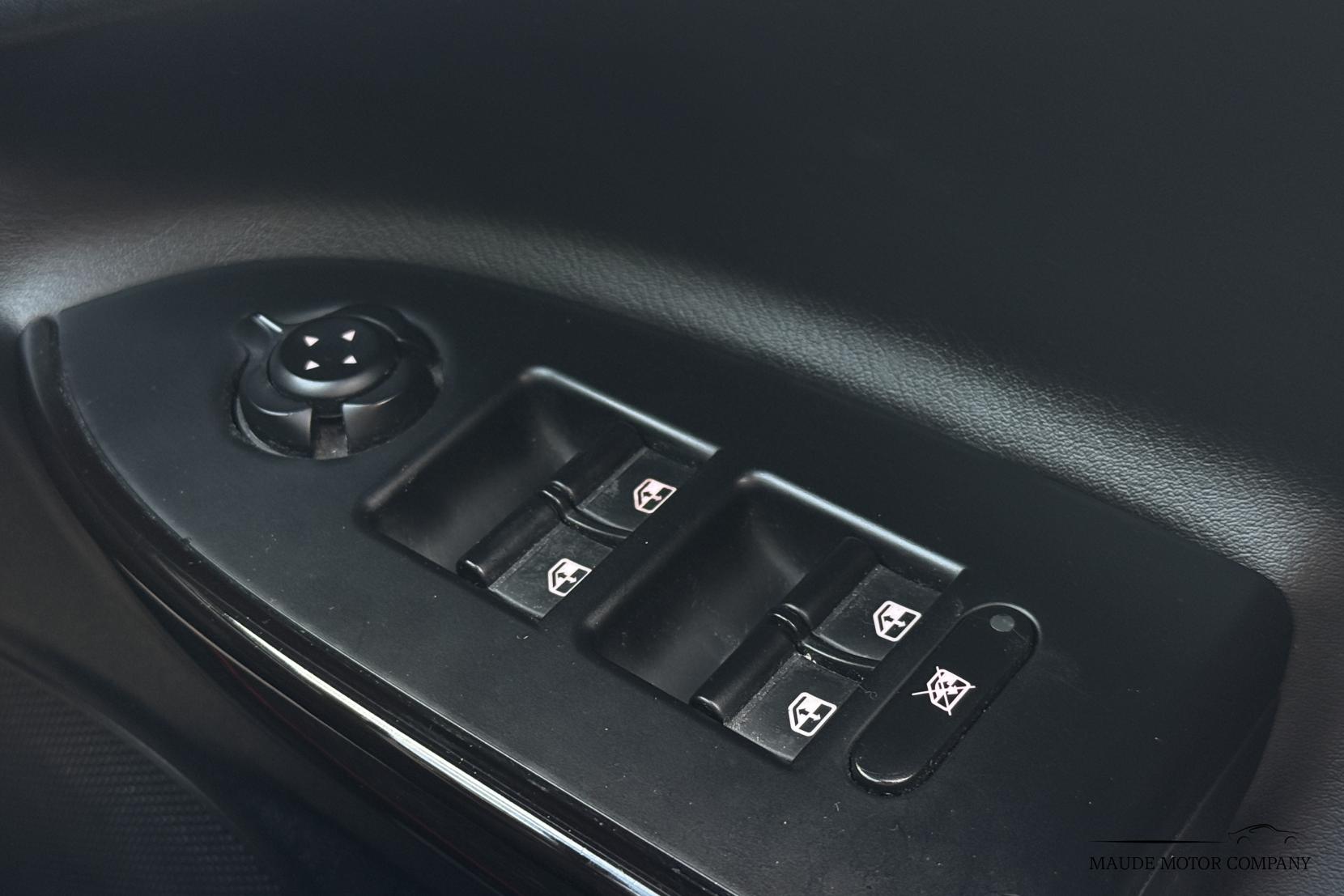 Alfa Romeo Giulietta 2.0 JTDM-2 Veloce Hatchback 5dr Diesel Manual Euro 5 (s/s) (140 bhp)