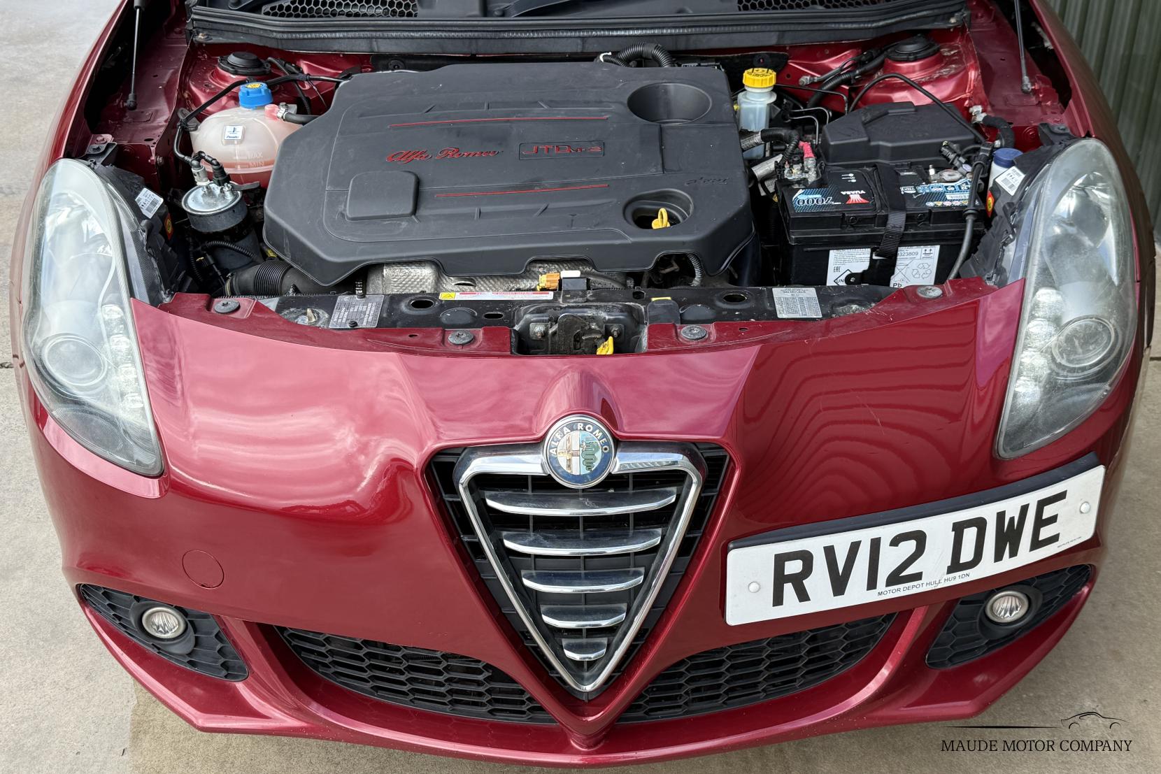 Alfa Romeo Giulietta 2.0 JTDM-2 Veloce Hatchback 5dr Diesel Manual Euro 5 (s/s) (140 bhp)