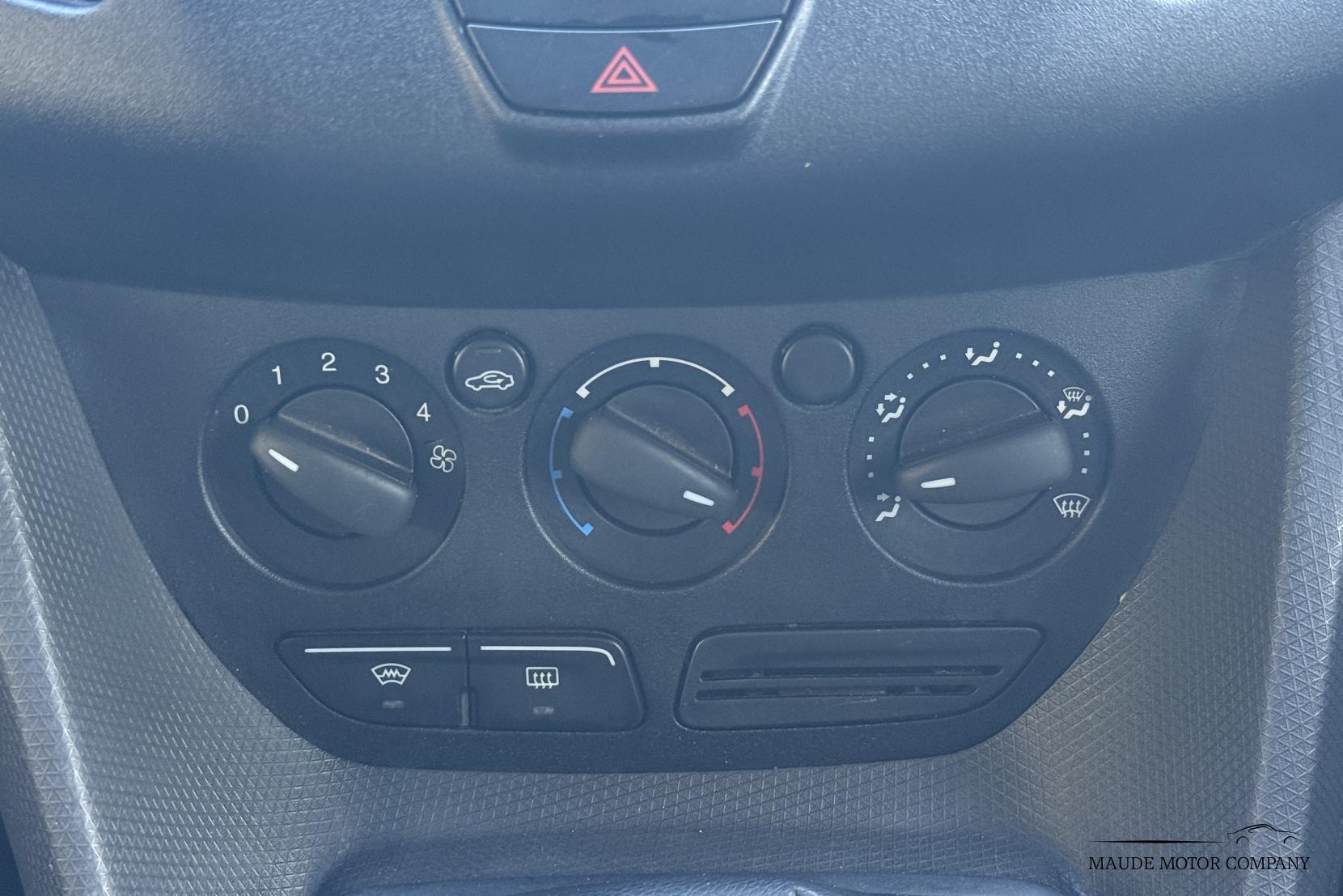 Ford Transit Connect 1.6 TDCi 200 Panel Van 5dr Diesel Manual L1 H1 (127 g/km, 94 bhp)