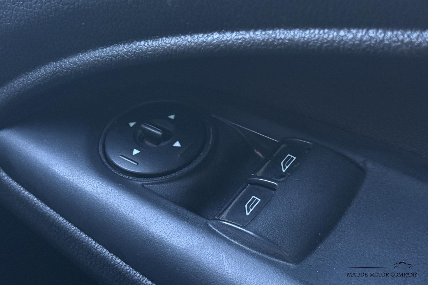 Ford Transit Connect 1.6 TDCi 200 Panel Van 5dr Diesel Manual L1 H1 (127 g/km, 94 bhp)