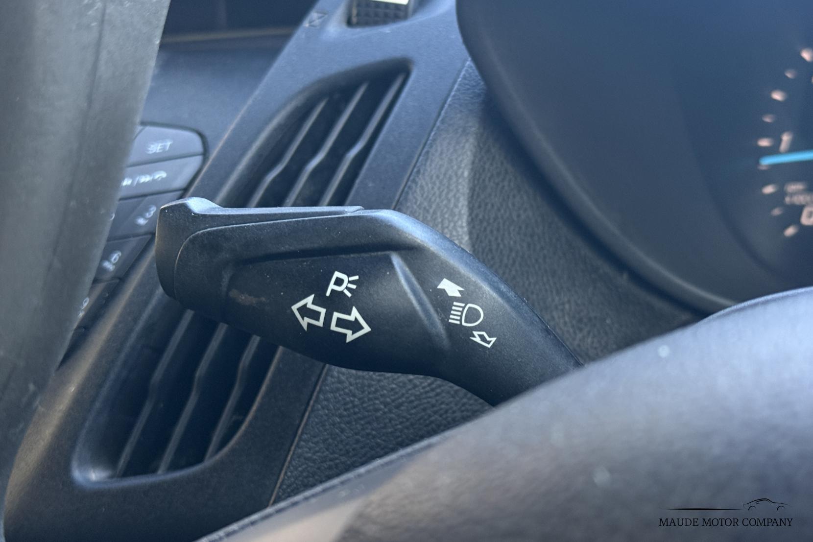 Ford Transit Connect 1.6 TDCi 200 Panel Van 5dr Diesel Manual L1 H1 (127 g/km, 94 bhp)