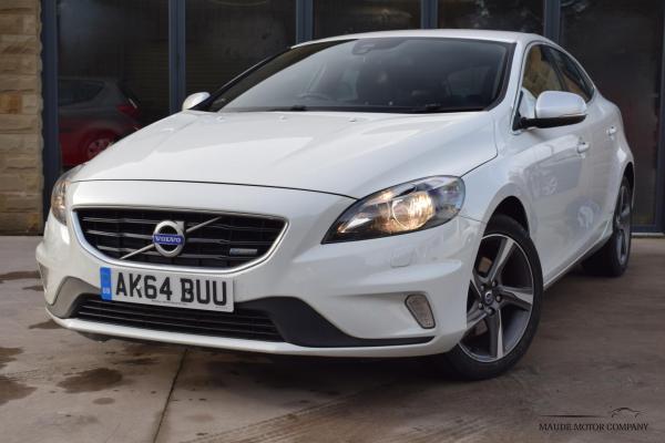 Volvo V40 1.6 T2 R-Design Nav Hatchback 5dr Petrol Manual Euro 5 (s/s) (120 ps)