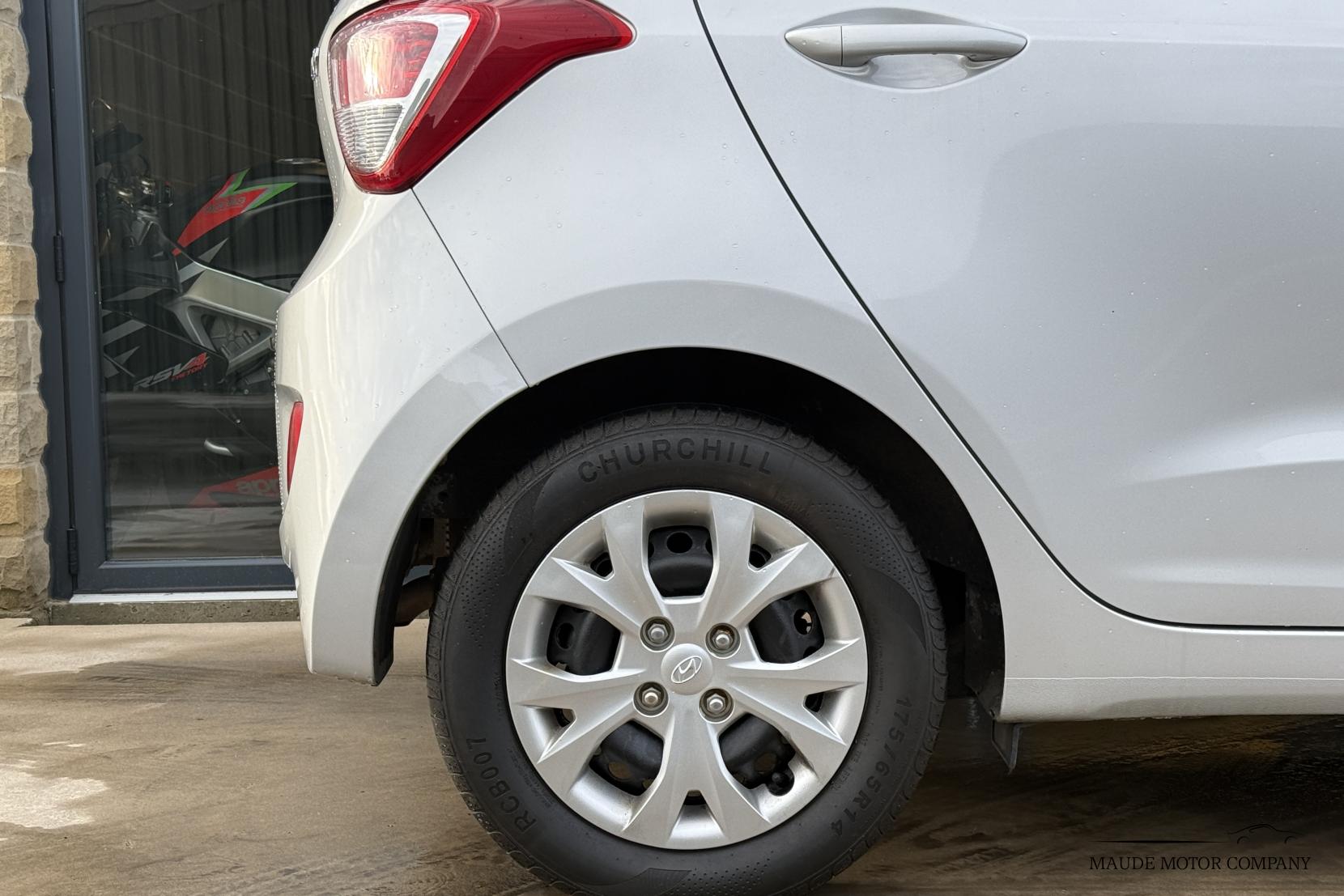 Hyundai i10 1.0 SE Hatchback 5dr Petrol Manual Euro 5 (66 ps)