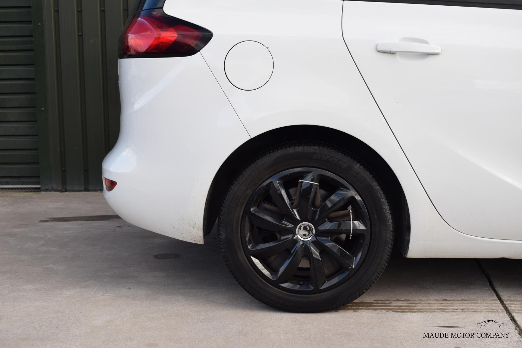 Vauxhall Zafira Tourer 2.0 CDTi Exclusiv MPV 5dr Diesel Auto Euro 5 (165 ps)