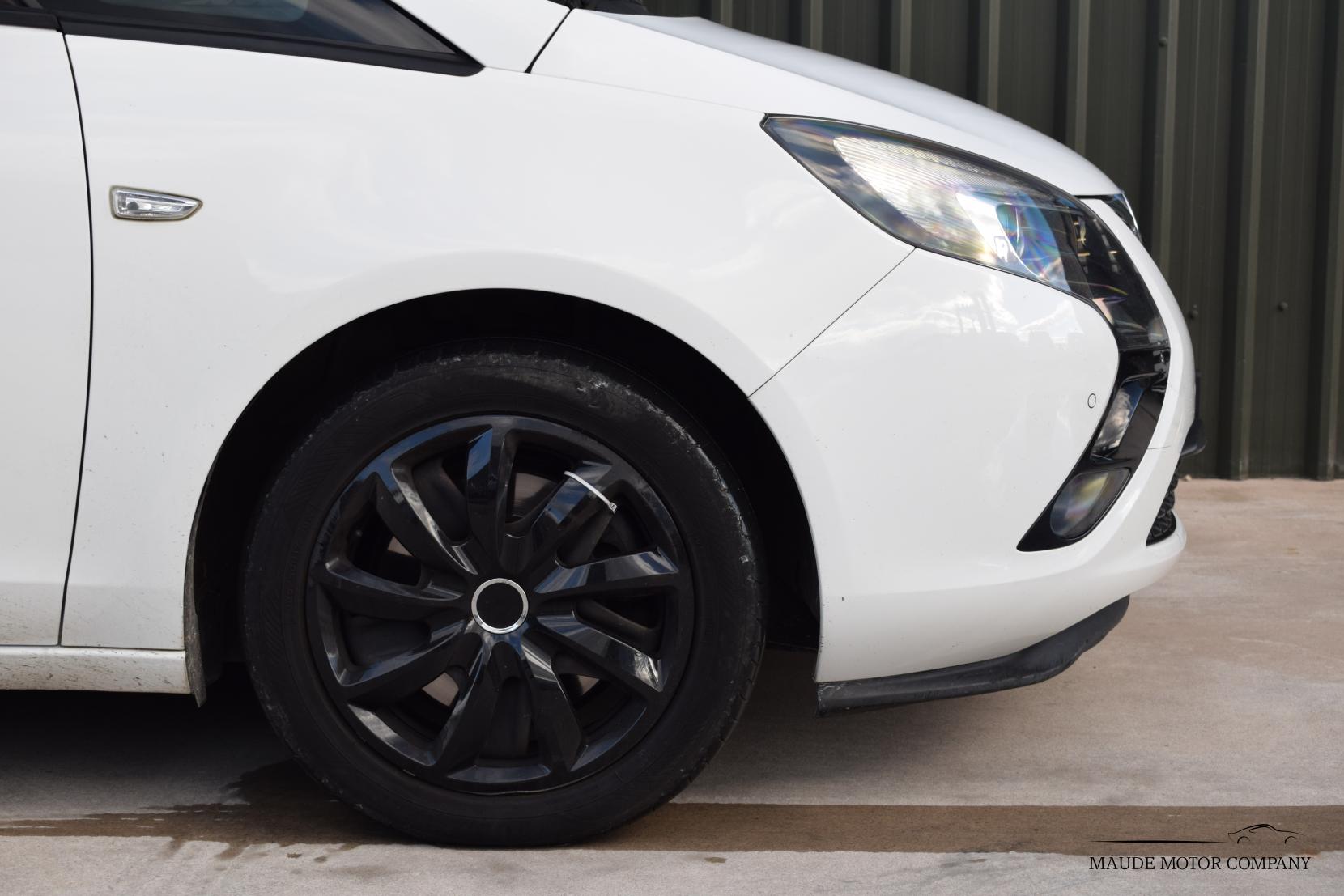 Vauxhall Zafira Tourer 2.0 CDTi Exclusiv MPV 5dr Diesel Auto Euro 5 (165 ps)