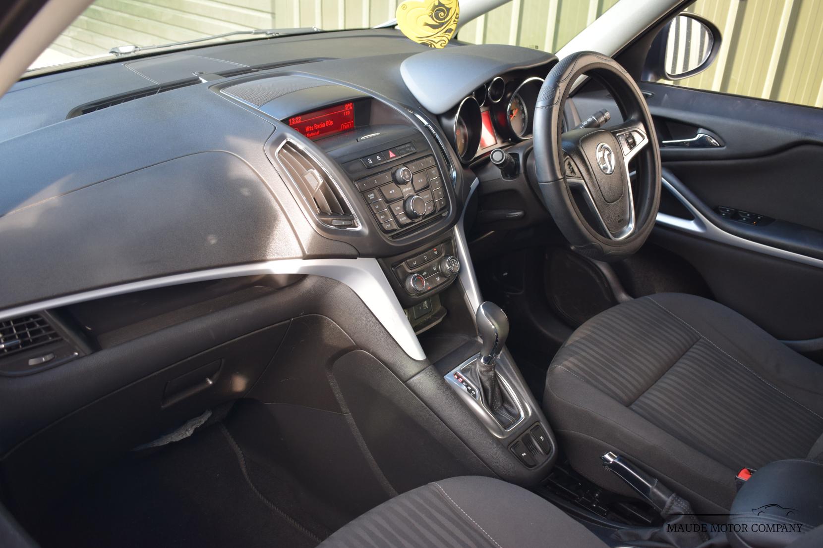 Vauxhall Zafira Tourer 2.0 CDTi Exclusiv MPV 5dr Diesel Auto Euro 5 (165 ps)