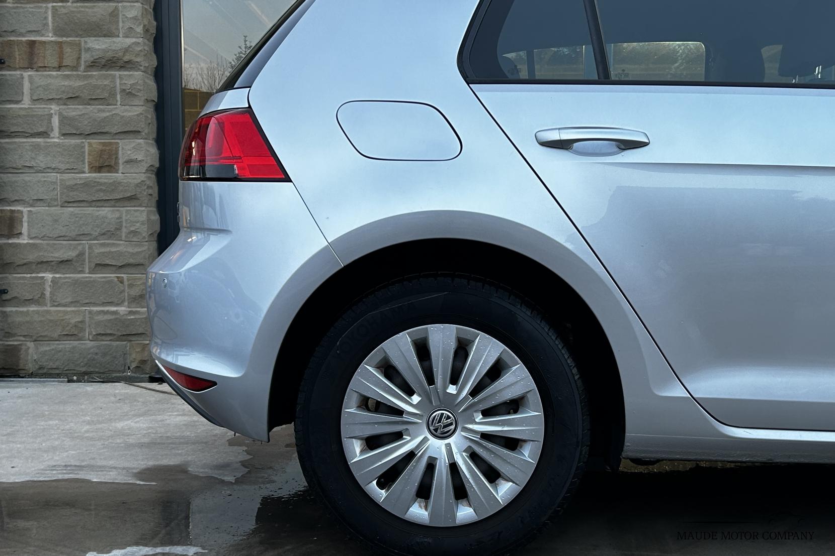 Volkswagen Golf 1.6 TDI BlueMotion Tech S Hatchback 5dr Diesel Manual Euro 5 (s/s) (105 ps)