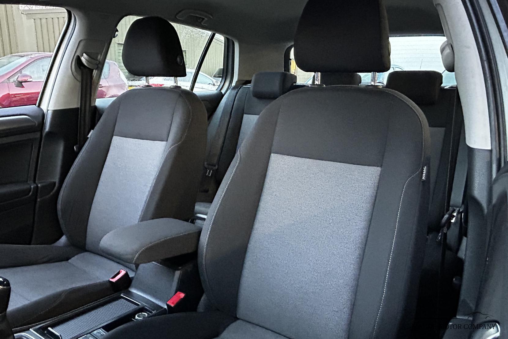 Volkswagen Golf 1.6 TDI BlueMotion Tech S Hatchback 5dr Diesel Manual Euro 5 (s/s) (105 ps)