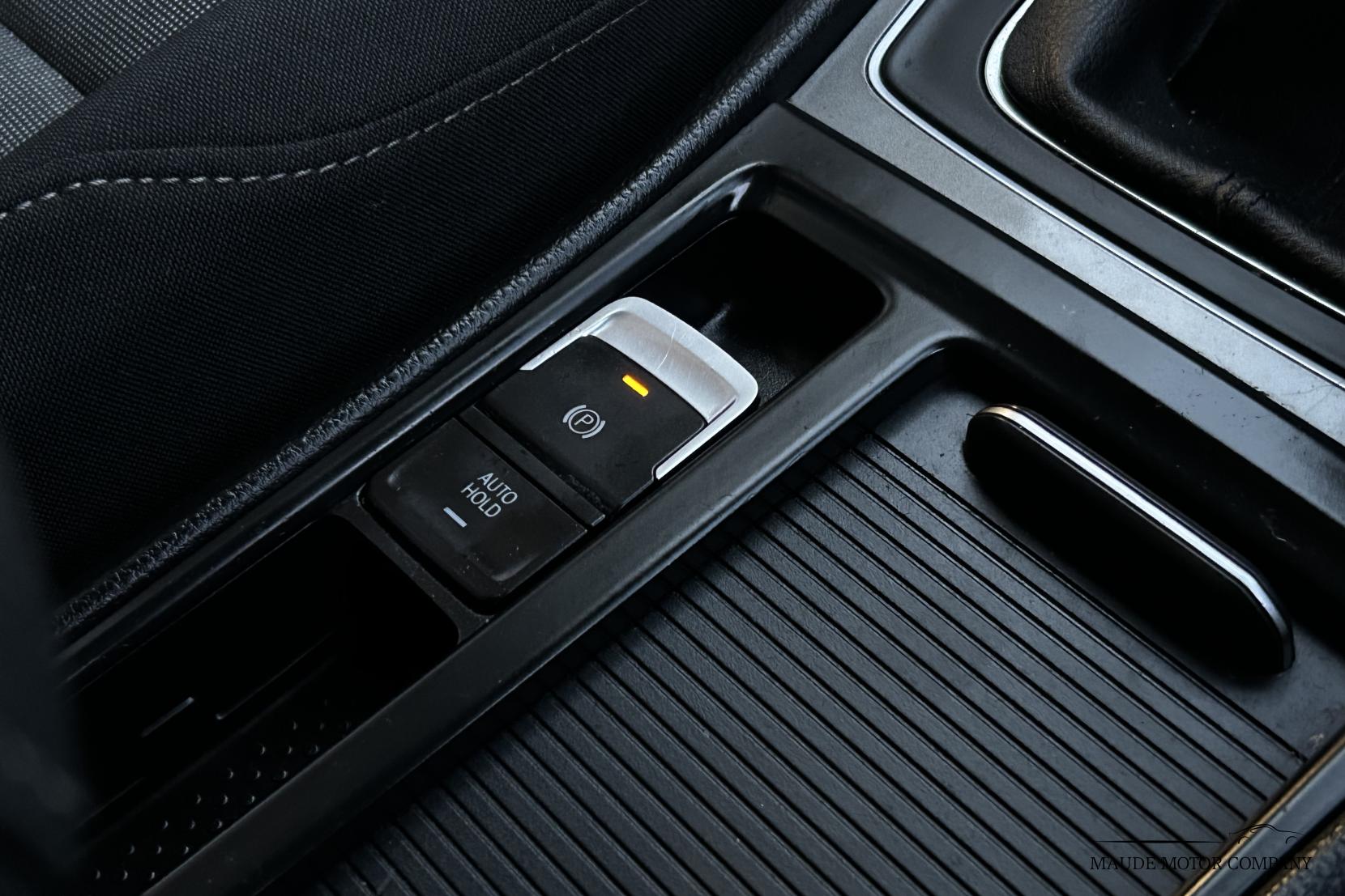 Volkswagen Golf 1.6 TDI BlueMotion Tech S Hatchback 5dr Diesel Manual Euro 5 (s/s) (105 ps)