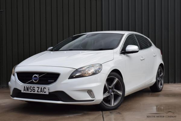 Volvo V40 1.6 D2 R-Design Hatchback 5dr Diesel Manual Euro 5 (s/s) (115 ps)
