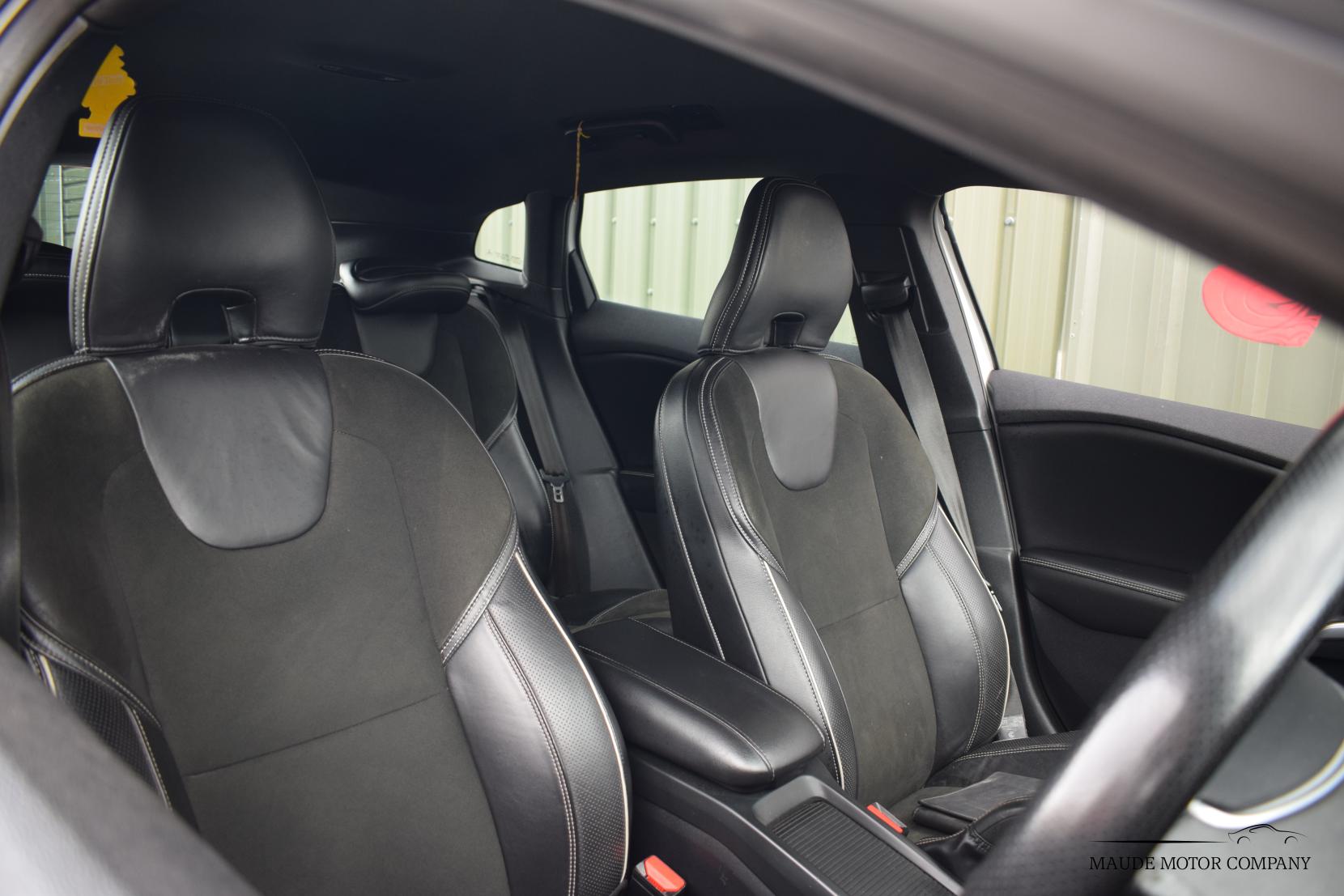 Volvo V40 1.6 D2 R-Design Hatchback 5dr Diesel Manual Euro 5 (s/s) (115 ps)