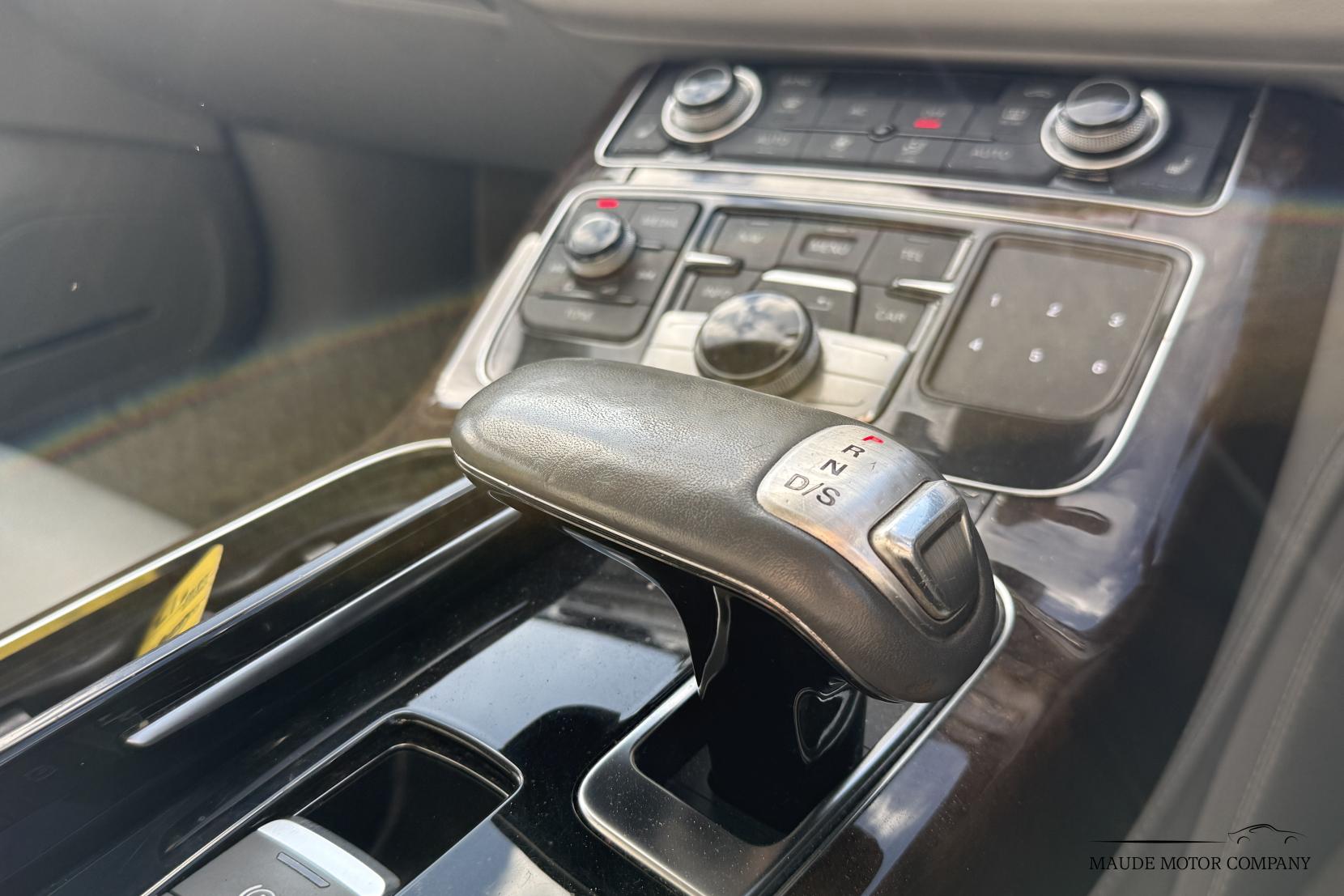 Audi A8 4.2 TDI V8 Executive SE Saloon 4dr Diesel Tiptronic quattro Euro 5 (350 ps)