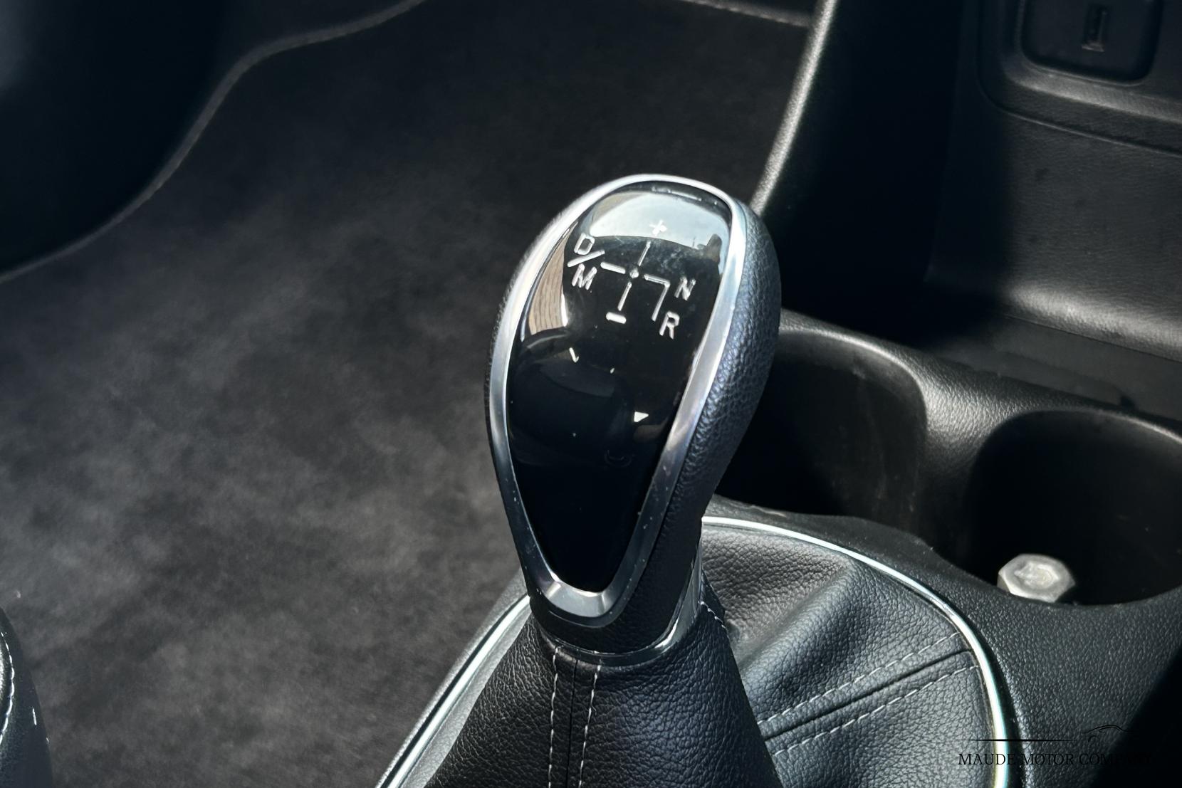 Vauxhall Viva 1.0i SL Hatchback 5dr Petrol Easytronic Euro 6 (75 ps)