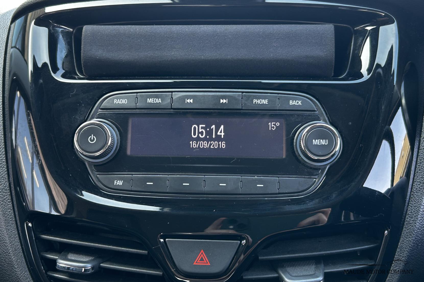 Vauxhall Viva 1.0i SL Hatchback 5dr Petrol Easytronic Euro 6 (75 ps)