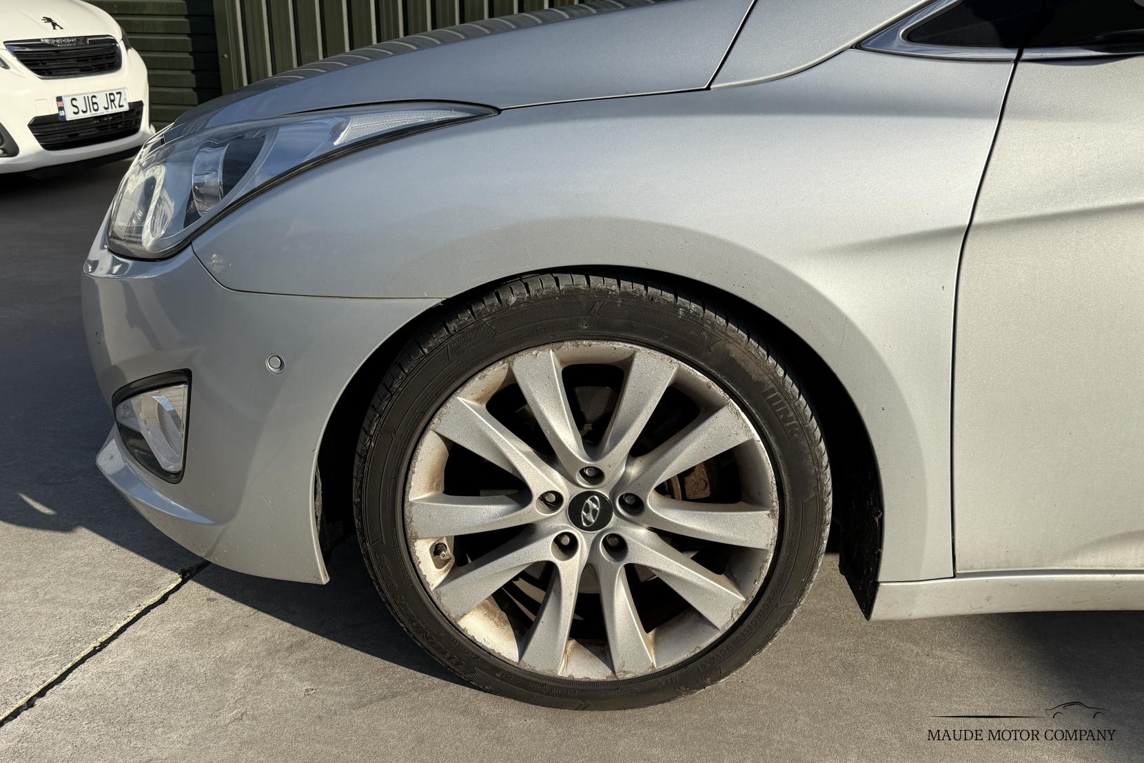 Hyundai i40 1.7 CRDi Premium Estate 5dr Diesel Manual Euro 5 (136 ps)