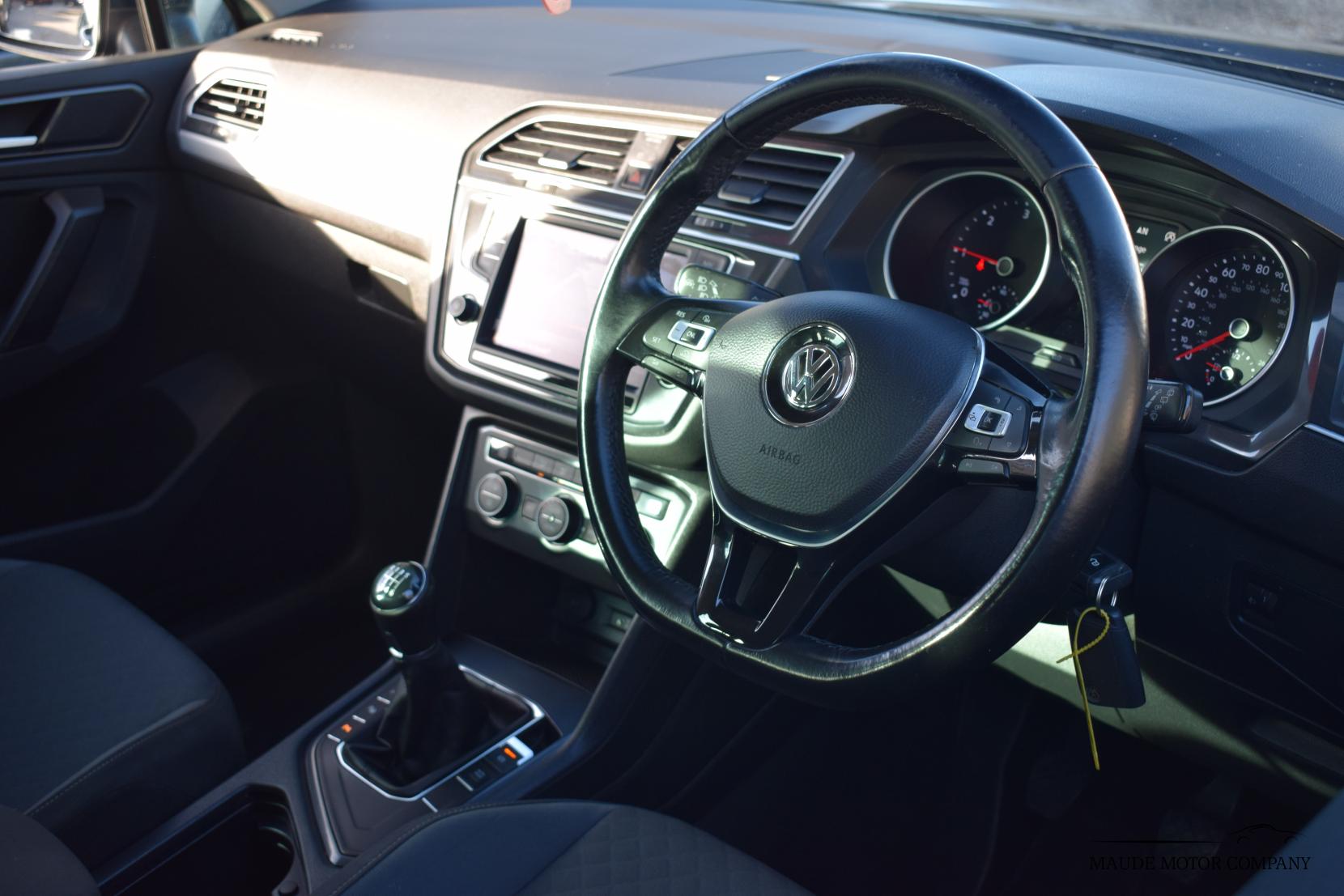 Volkswagen Tiguan 2.0 TDI BlueMotion Tech SE Navigation SUV 5dr Diesel Manual Euro 6 (s/s) (150 ps)